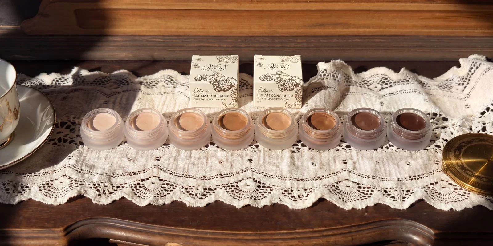 pure-anada-cream-concealer-banner-brees-brow-lounge-chilliwack.webp