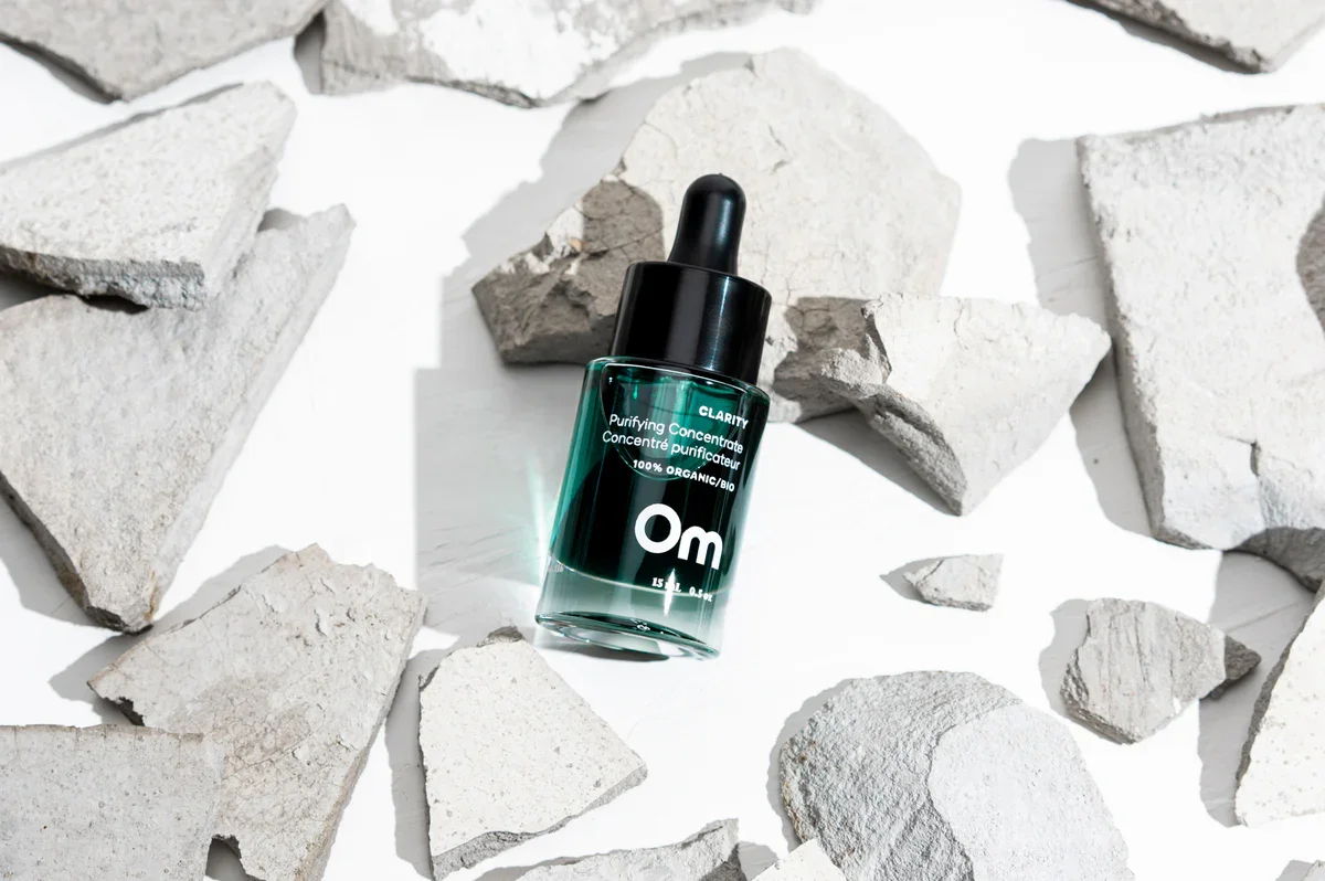 om-clarity-purifying-concentrate-brees-brow-lounge-chilliwack-6.webp