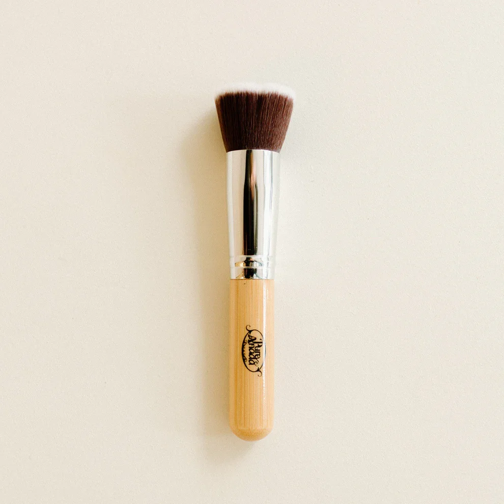 pure-anada-flat-top-foundation-brush-brees-brow-lounge-chilliwack.webp