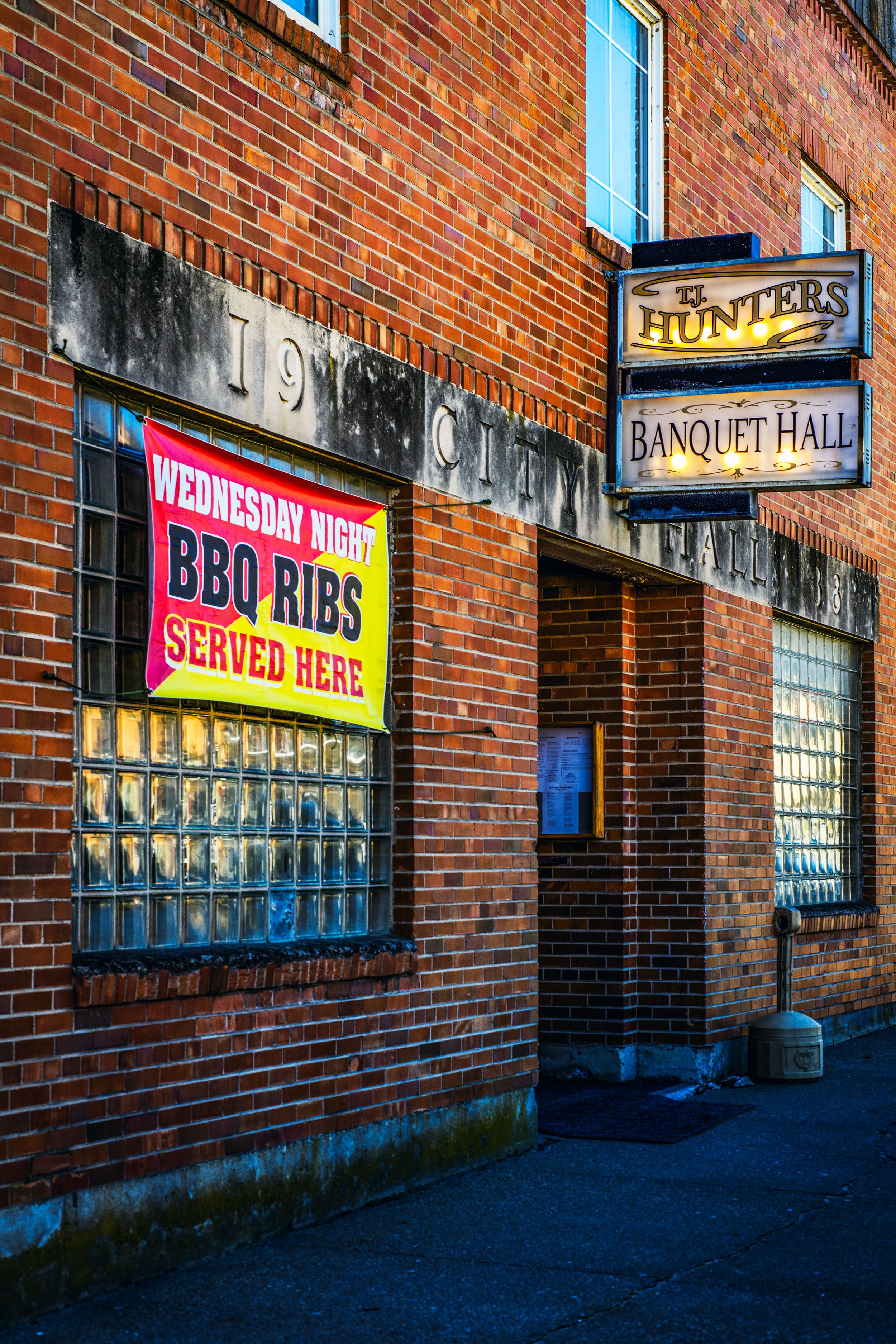 Hunter's Hall by PJM Image