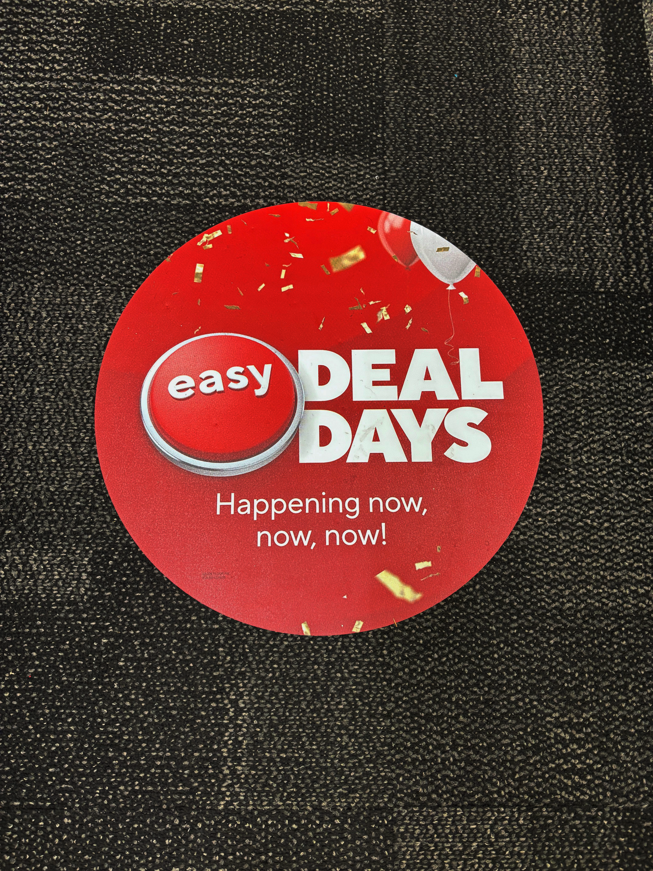 easydealdays_floordecal_mockup.png