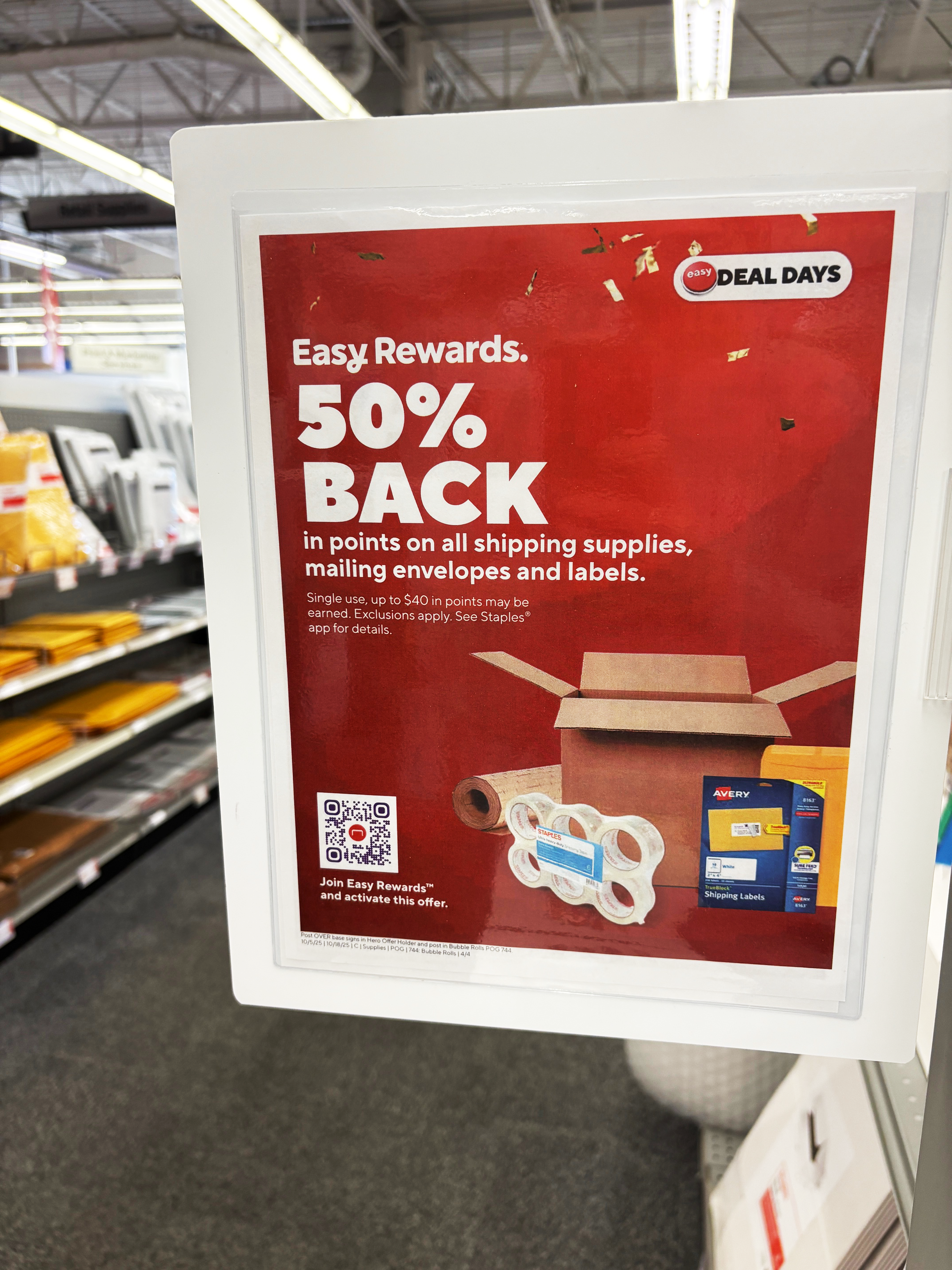easydealdays_aisle2_mockup.png