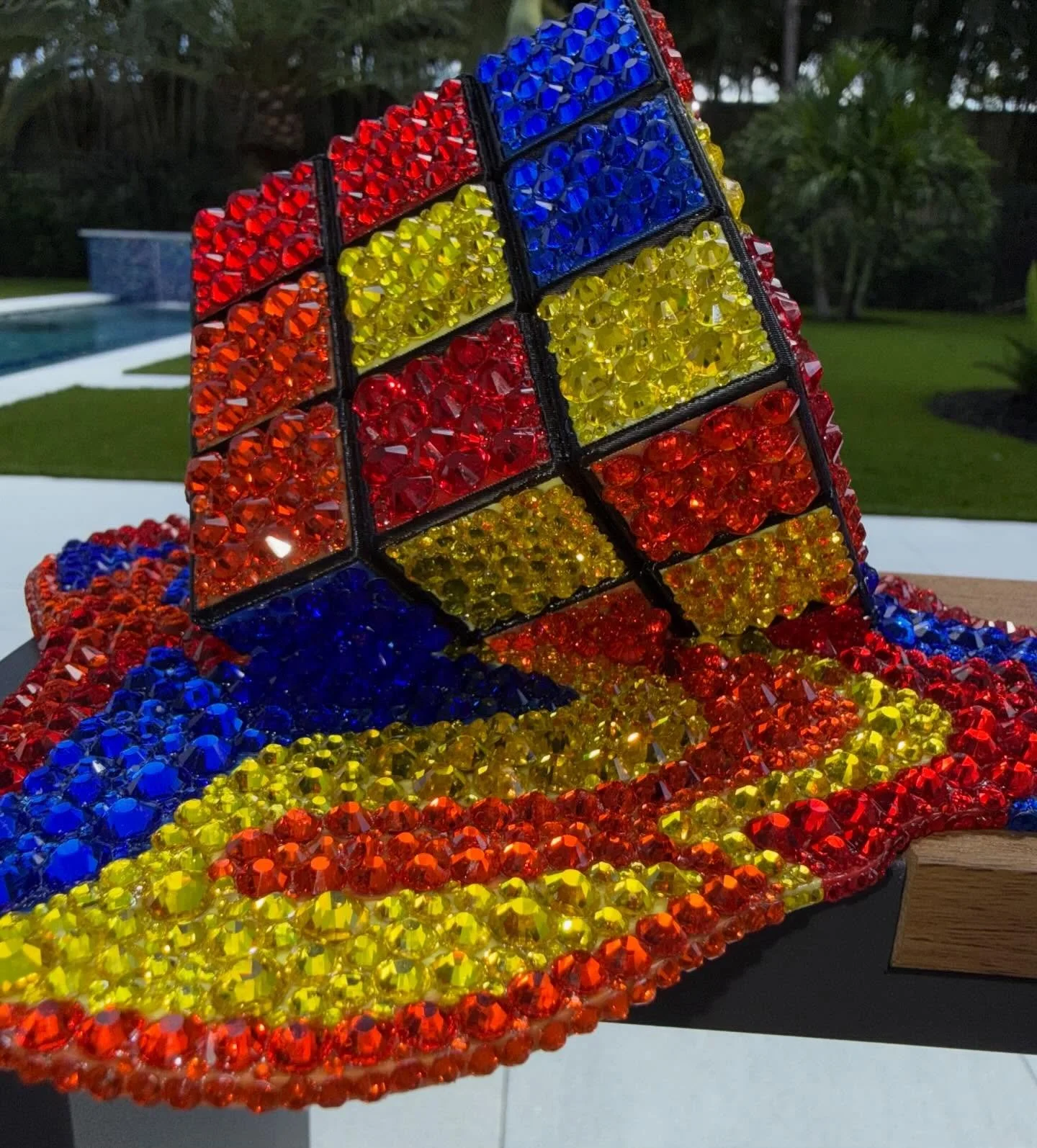 This &ldquo; Melting Rubic Cube&rdquo; is a beauty. ✨✨✨✨ let me know what you think &hellip;