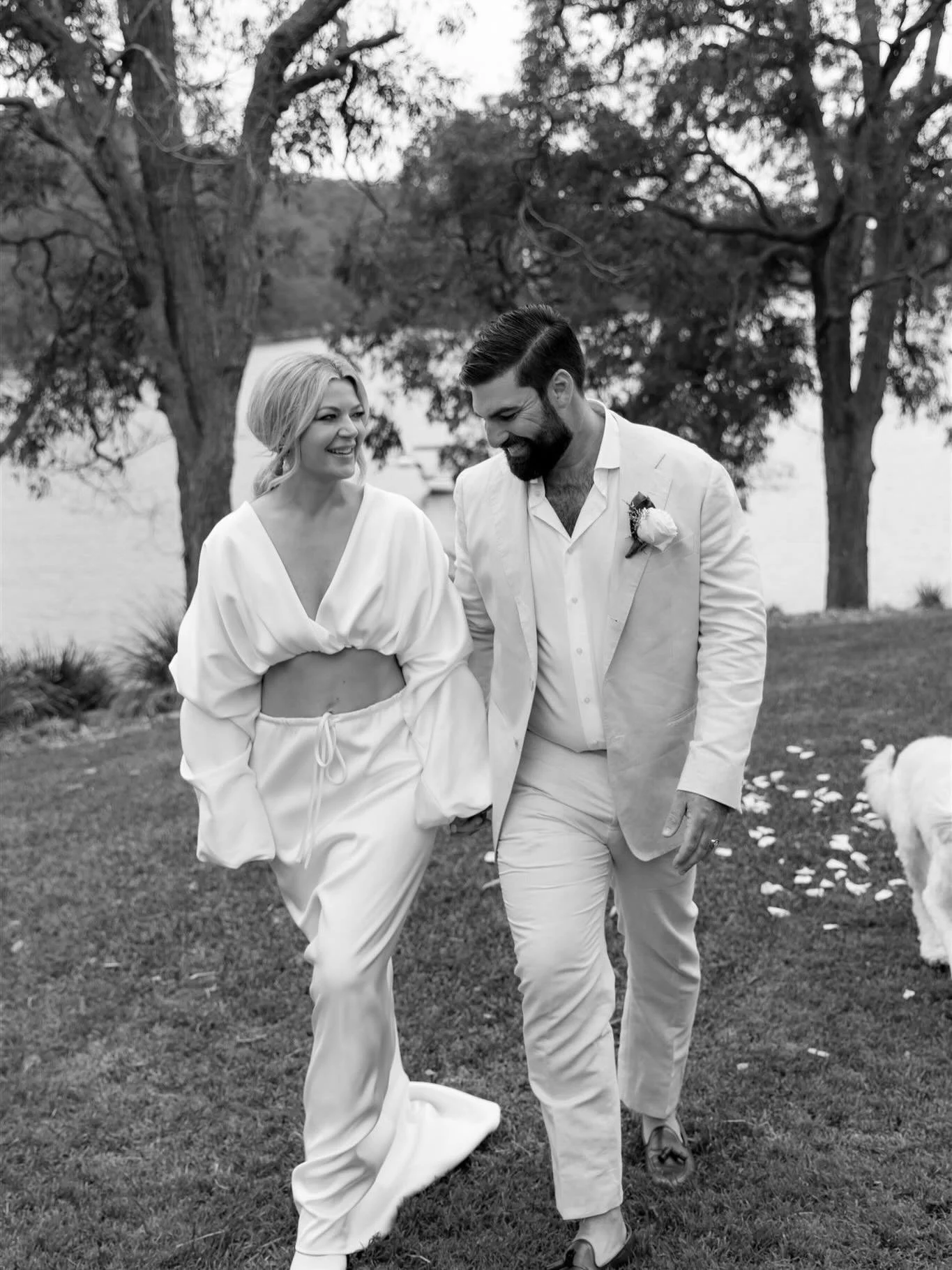 Jessie and Matt chose Elouera at Cottage Point for a celebration that was intimate, relaxed and deeply meaningful. Having their son Freddie by their side, and Shiv there too, made the day even more special.