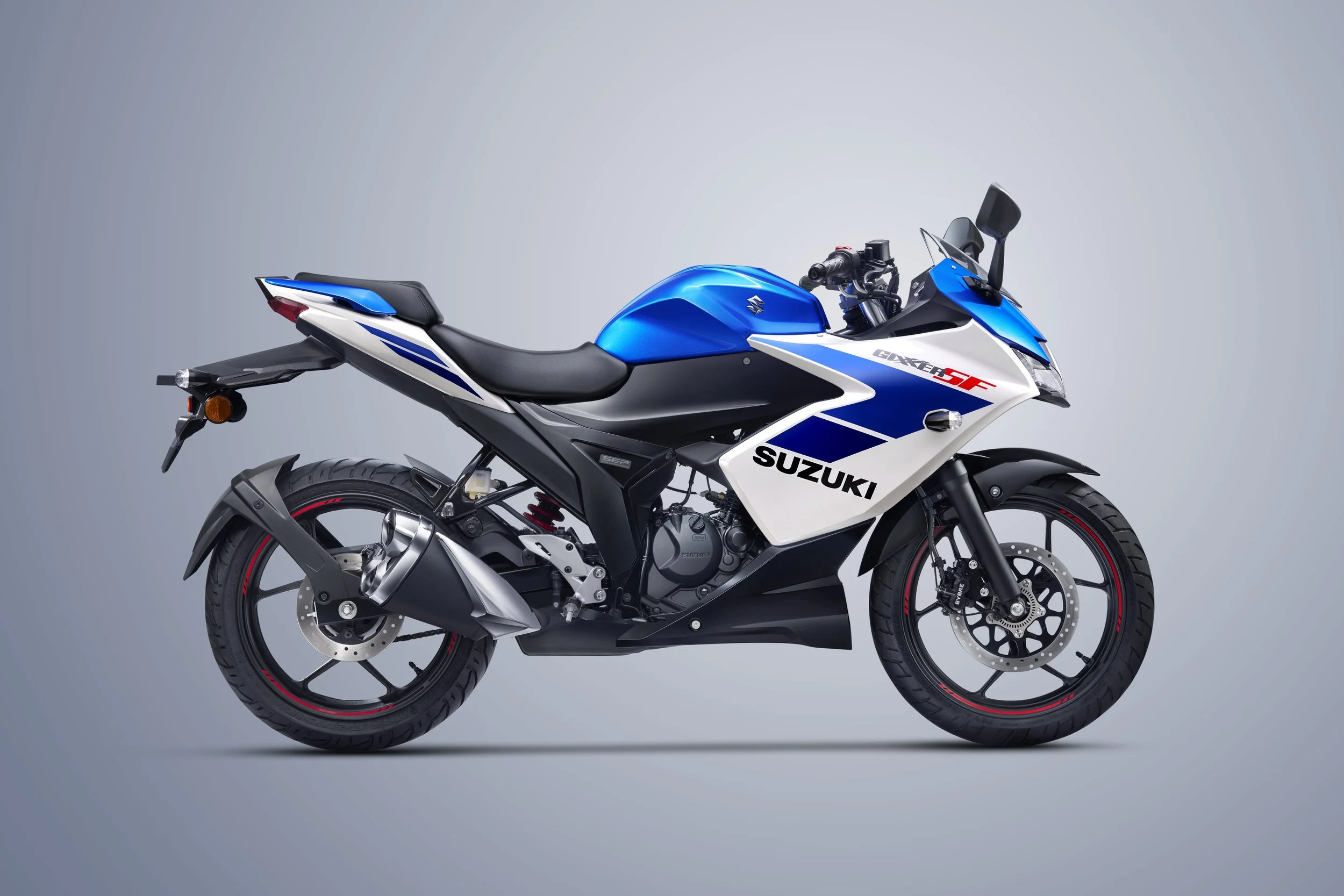 GIXXER_SIDE.jpg