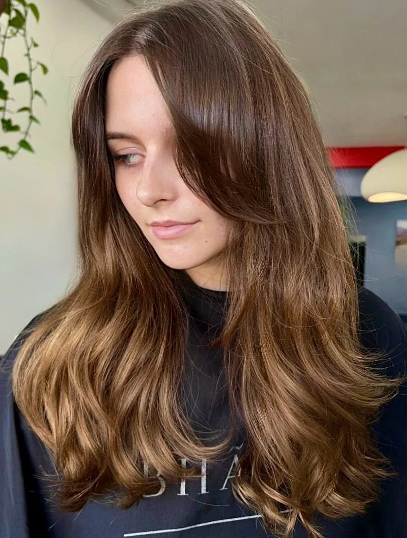 This is what we mean by a hair reset. 🤎

Colour restored, shape refreshed, and the hair has officially re-entered the group chat. 💬

@georgia_bhavasalon came in with the reset button.

#bhavasalon #brisbanehair #teneriffesalon #hairreset #hairtrans