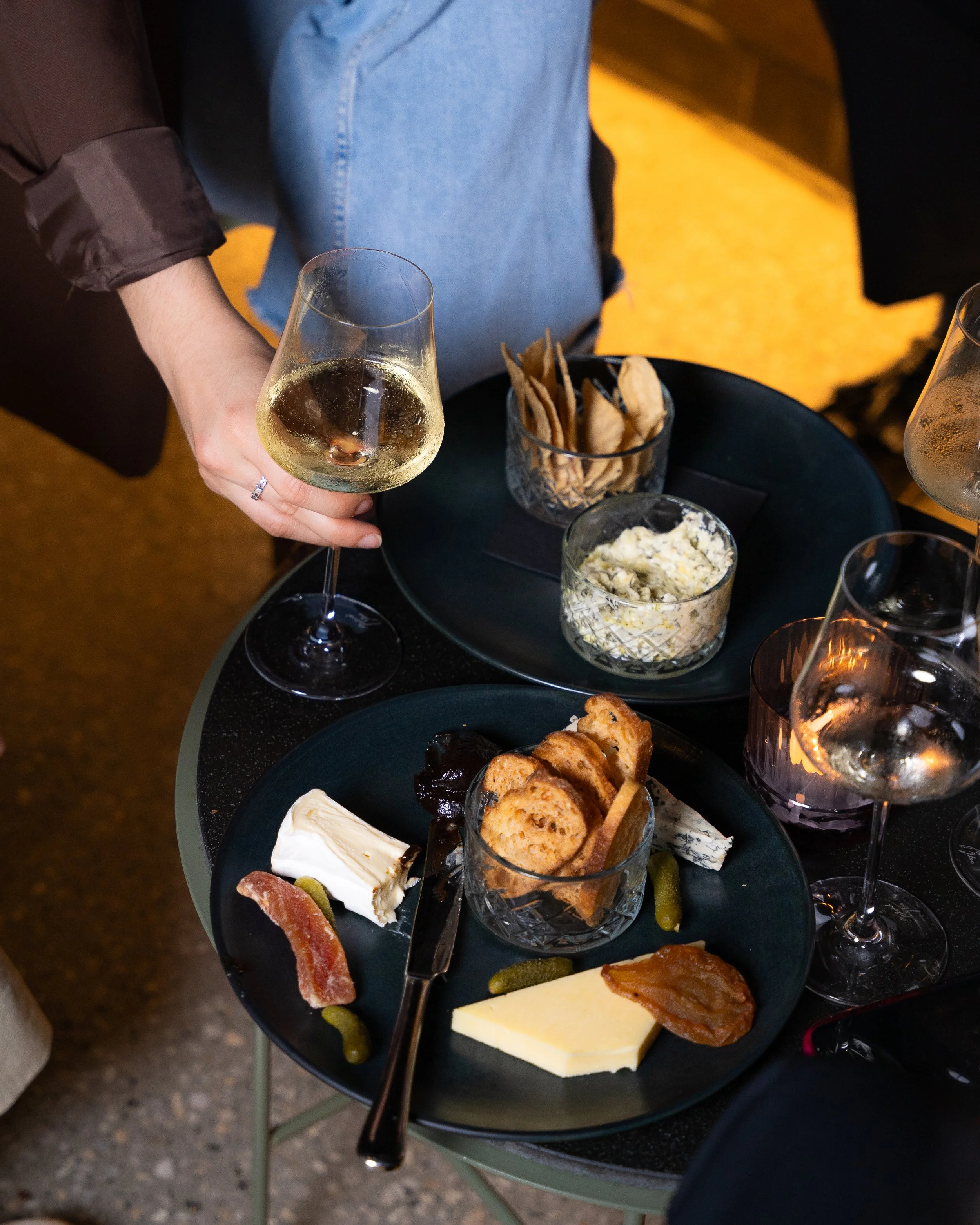 MIDTOWN OUTSIDE (REBEKAH MARTIN)-154.jpg