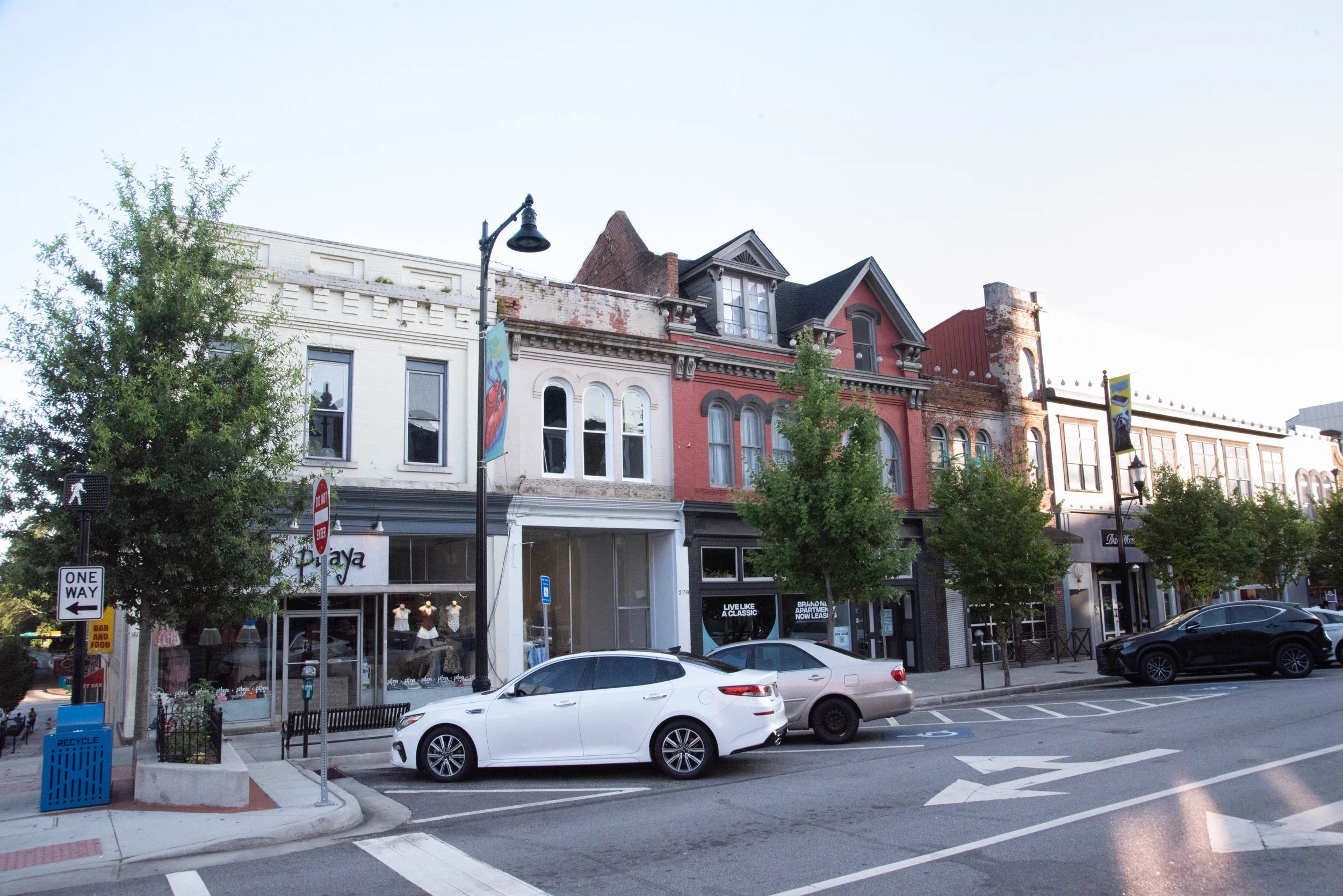 shopping_downtown_ath_1.jpg