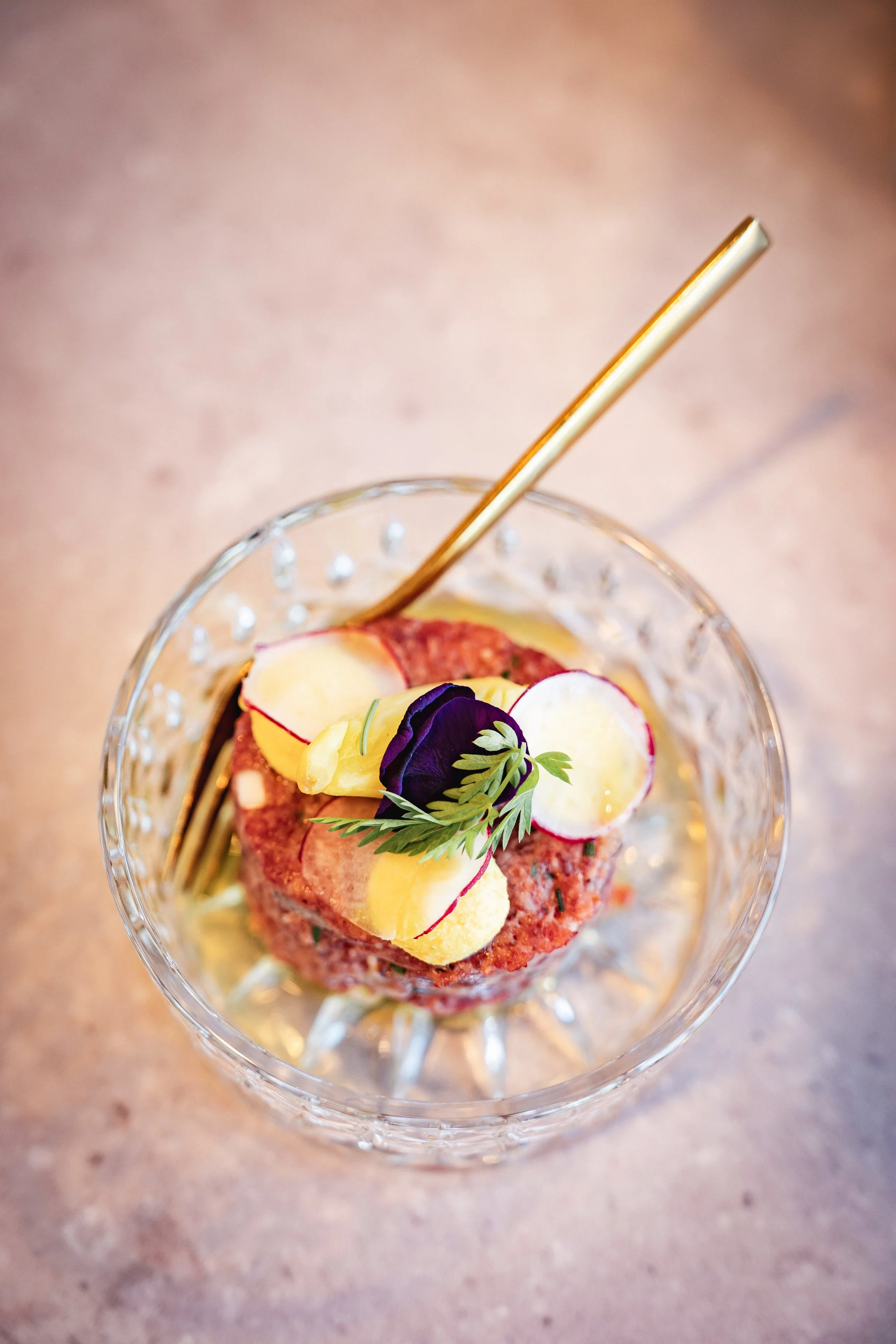 37-LEXENCE_ALUMNI-36 tartaar van ossenworst met zuur .jpg