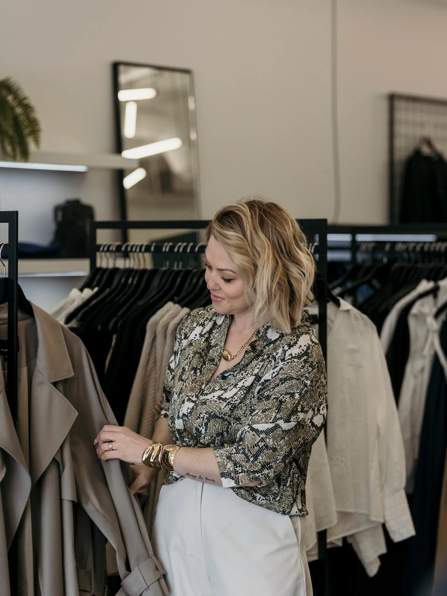 Are you shopping with direction?

Do you know what your personal style is?

Or what items your wardrobe is actually missing to get it working harder?

We only ever step in to stores with clients if we have a plan&hellip; Aimless shopping can most tim