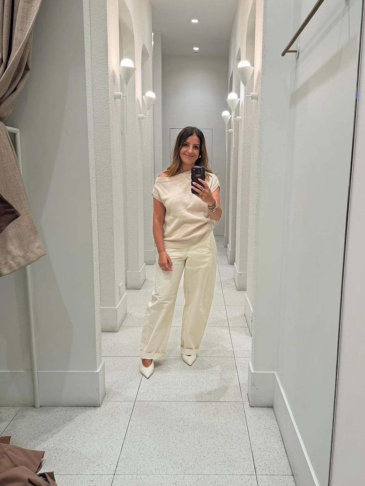 My Nancy 🫶🏼

She went to Queensland for a family holiday, came back for a hot minute and today is off to Echuca for the long weekend 🙊

Well deserved trips, but I feel it when she&rsquo;s gone 😆

This is her QLD glow sneaking in a few shopping se