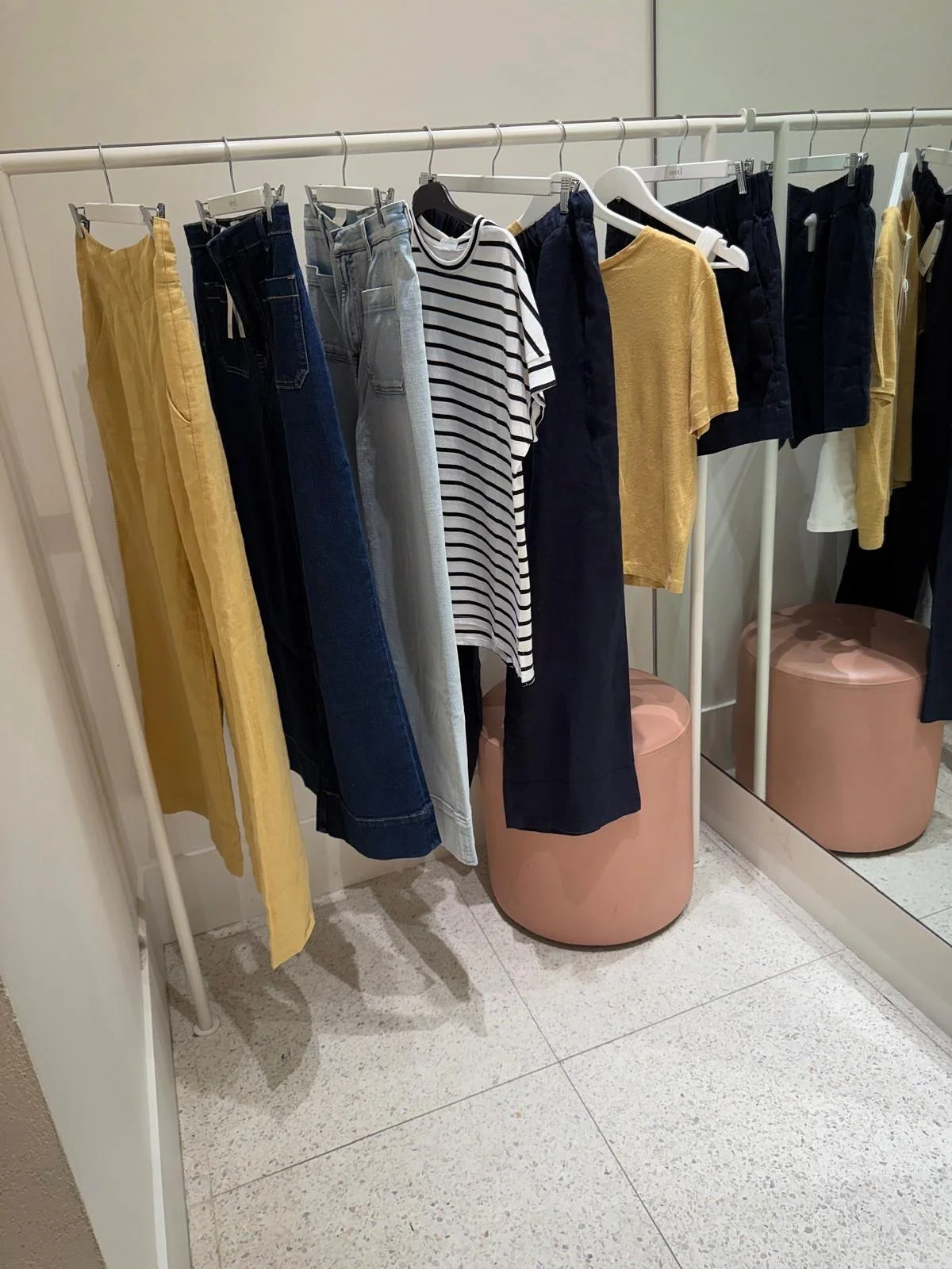 Meet Rebecca 😍

This gorgeous lady has been a busy working mum and raising 3 beautiful children.

She had made the decision to also start to look after herself now to get her feeling amazing again.

Living on the south west coast of Victoria I took 