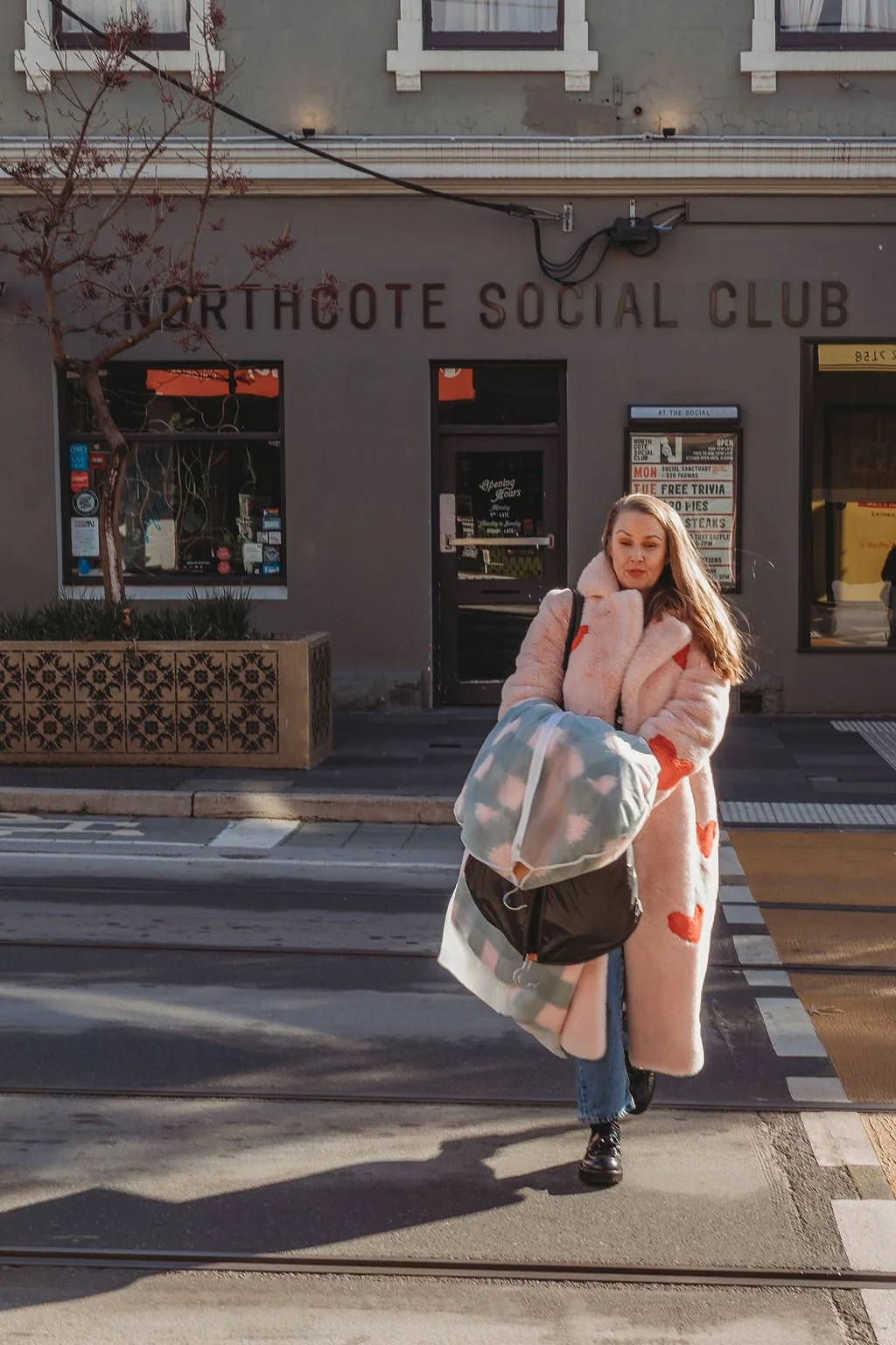 How might we…make second-hand shopping more accessible?