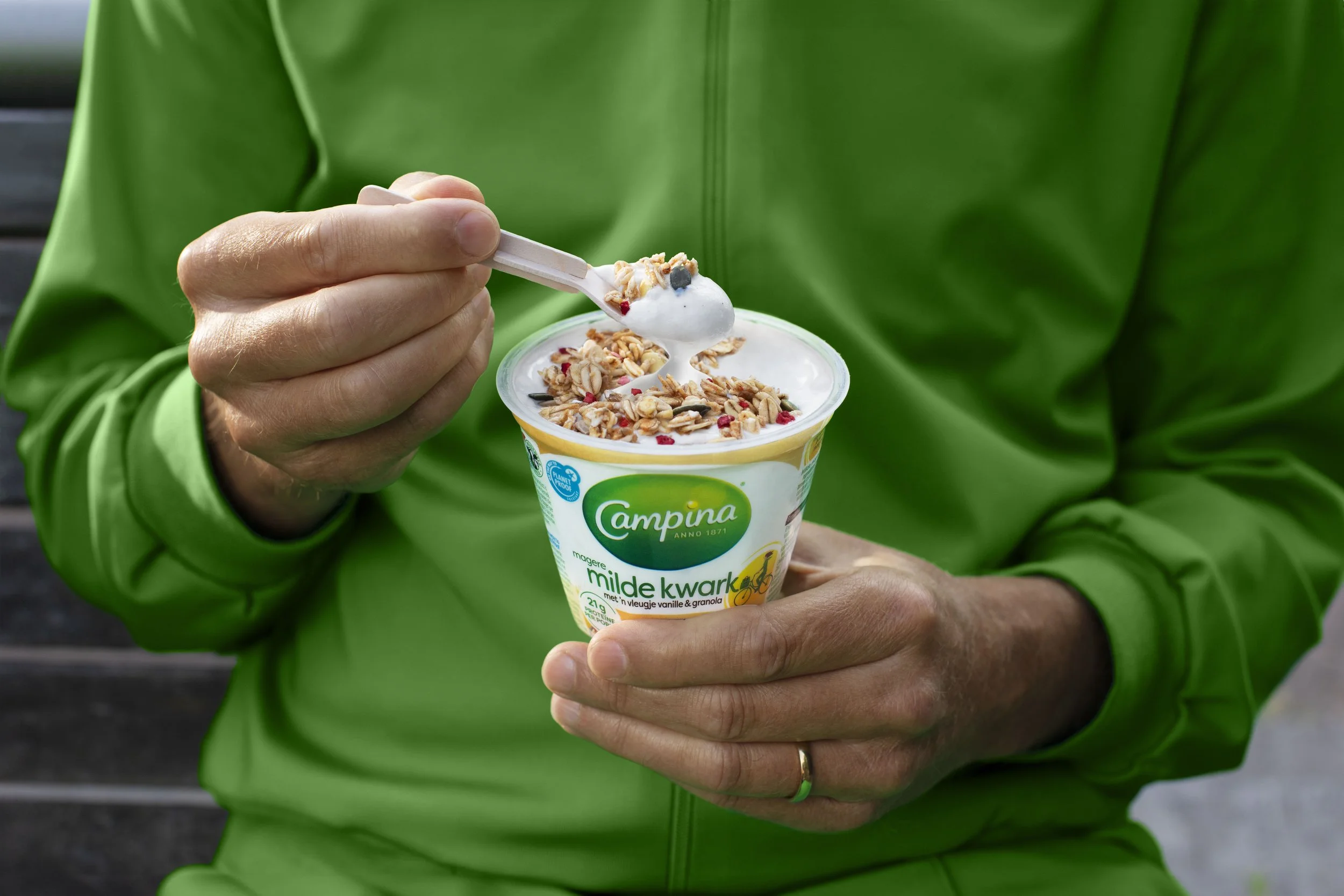 10P0596_Campina_Kwark_Morning-Kiss-Topcup_v1.1.jpg