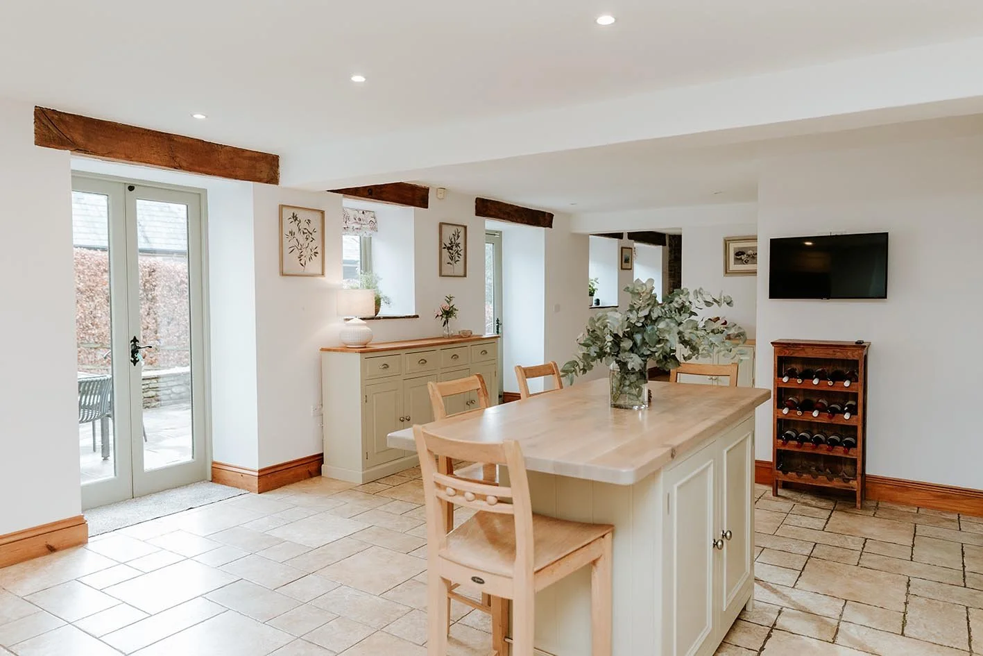82-sugar-loaf-retreats-old-cider-mill-kitchen.jpg