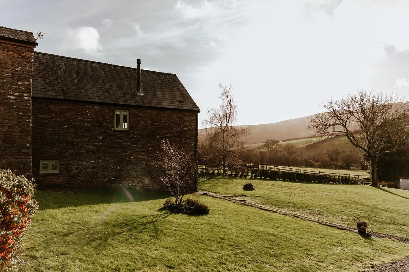 186-sugar-loaf-retreats-old-cider-mill-outside.jpg
