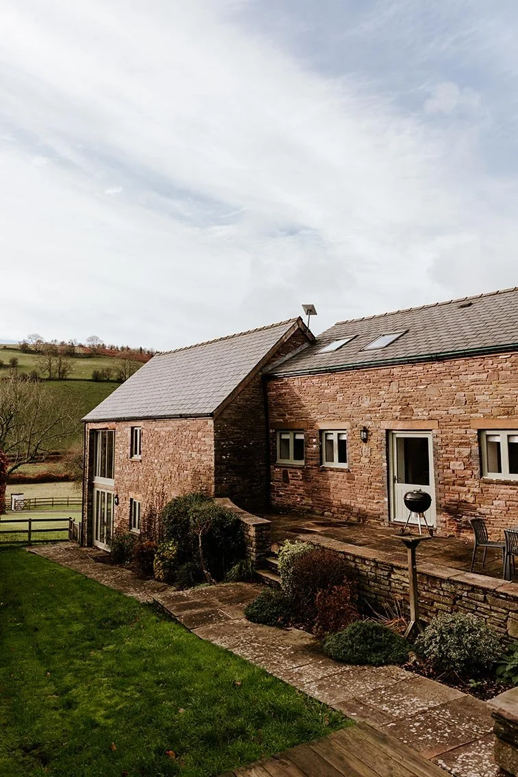 162-sugar-loaf-retreats-old-cider-mill-outside.jpg