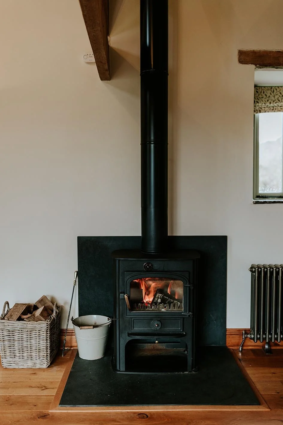 4-sugar-loaf-retreats-old-cider-mill-log-burner.jpg