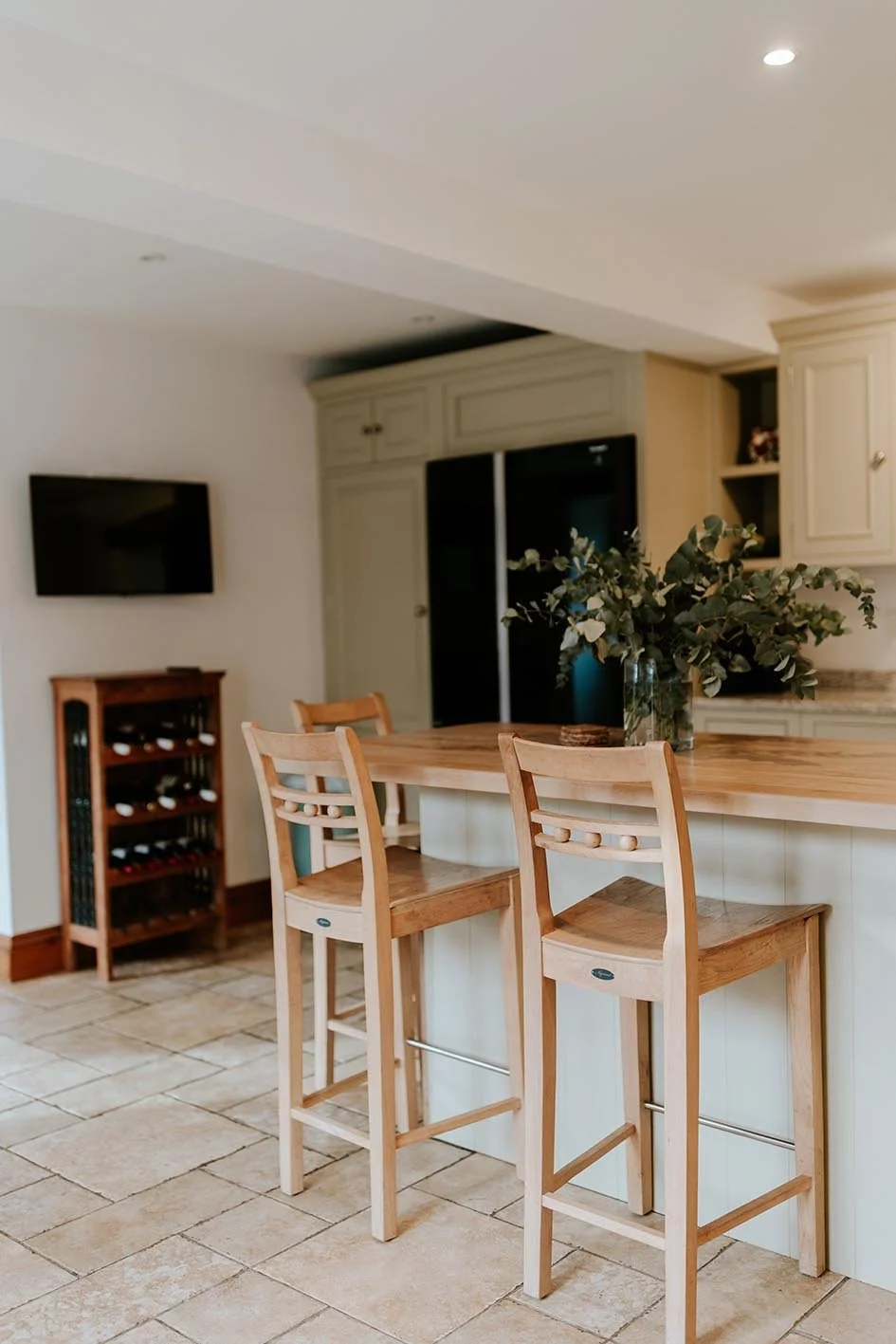 83-sugar-loaf-retreats-old-cider-mill-kitchen.jpg