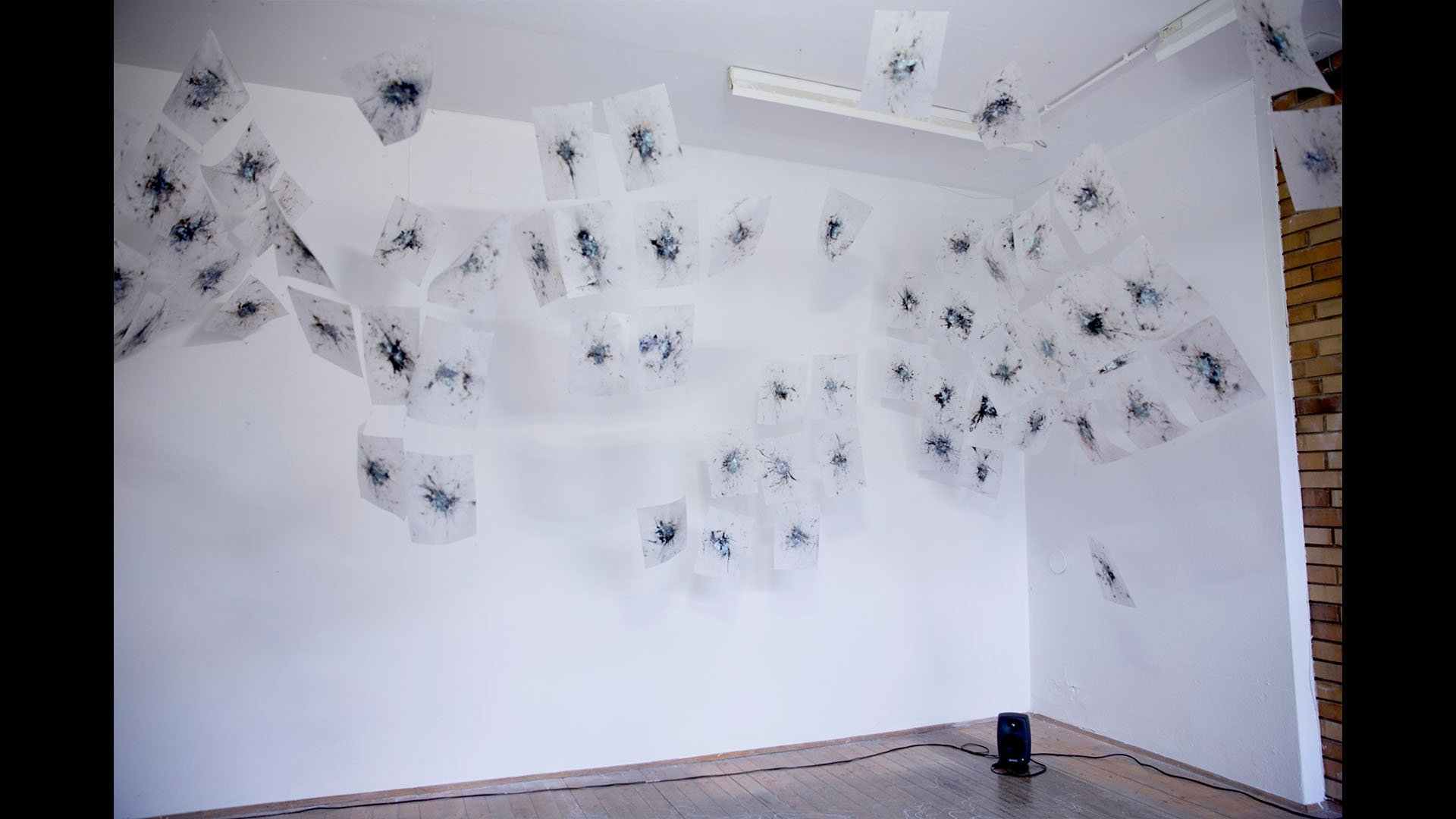 Anna Gabriele
TIDALAIR
2015
___
installation
100x paintings: oil, metal, ink, explosives on tracing paper
shark teeth, clay, acrylic resin, ink, vulcanic sand, debris
sound