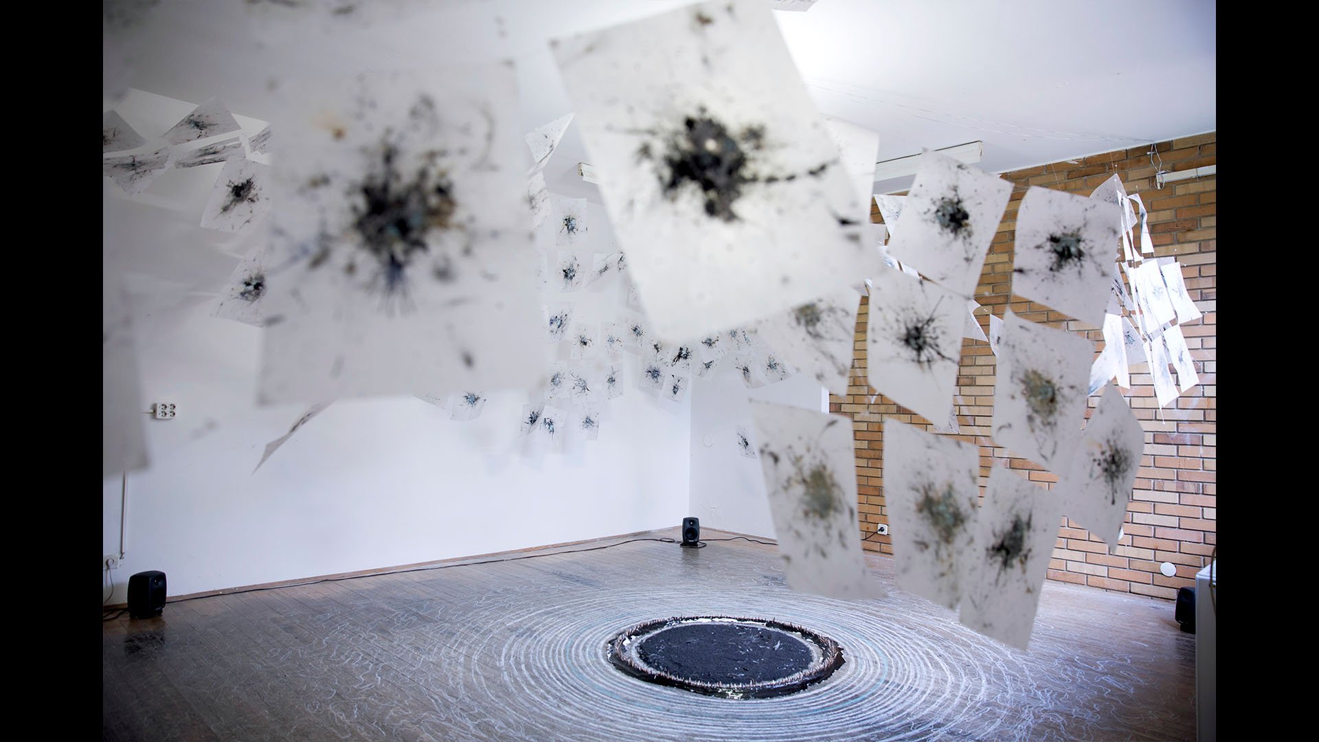 Anna Gabriele
TIDALAIR
2015
___
installation
100x paintings: oil, metal, ink, explosives on tracing paper
shark teeth, clay, acrylic resin, ink, vulcanic sand, debris
sound
