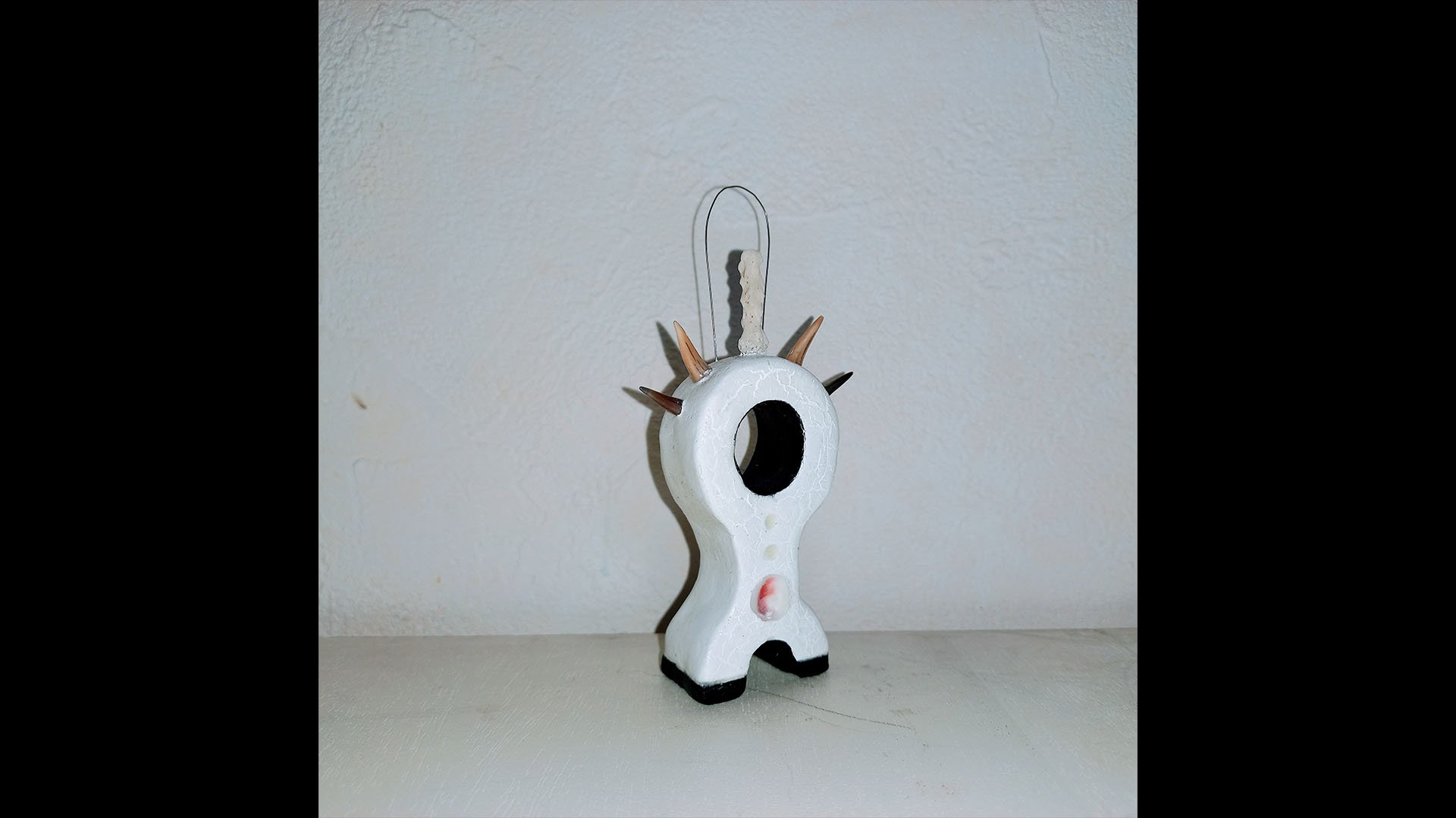Anna Gabriele
WÆCHTER
JP 2024
___
series sculpture
clay, shark teeth, coral, shells, japanese temple bell, guitar string, luminous pigment, gouache, acrylic varnish
size tallest H:27cm W:13cm D:4cm
size smallest H:8,5cm W:5cm D:1cm
