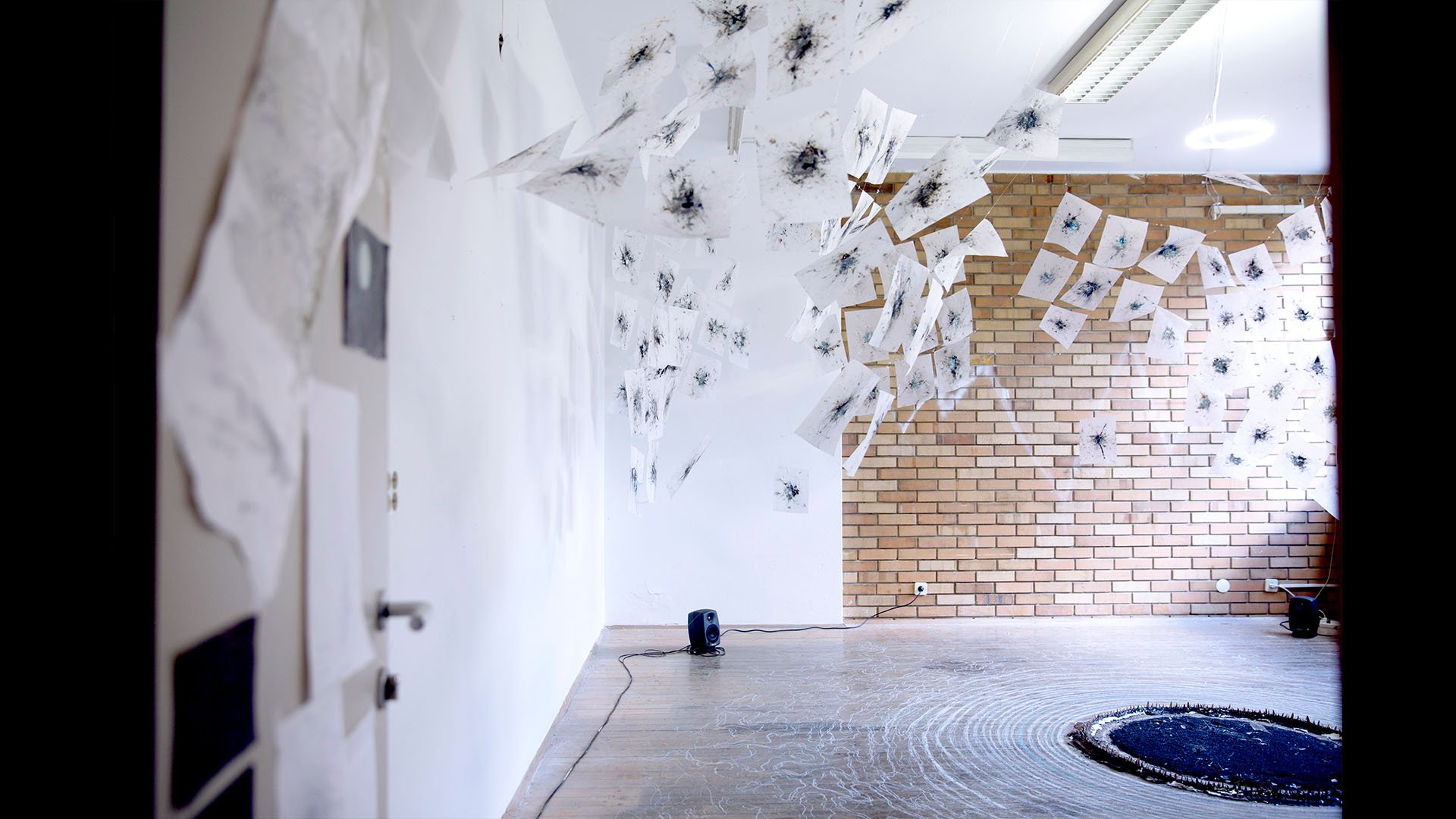 Anna Gabriele
TIDALAIR
2015
___
installation
100x paintings: oil, metal, ink, explosives on tracing paper
shark teeth, clay, acrylic resin, ink, vulcanic sand, debris
sound