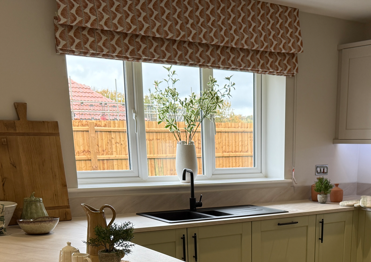 Romo Aubin Chia Made to Measure Roman Blind