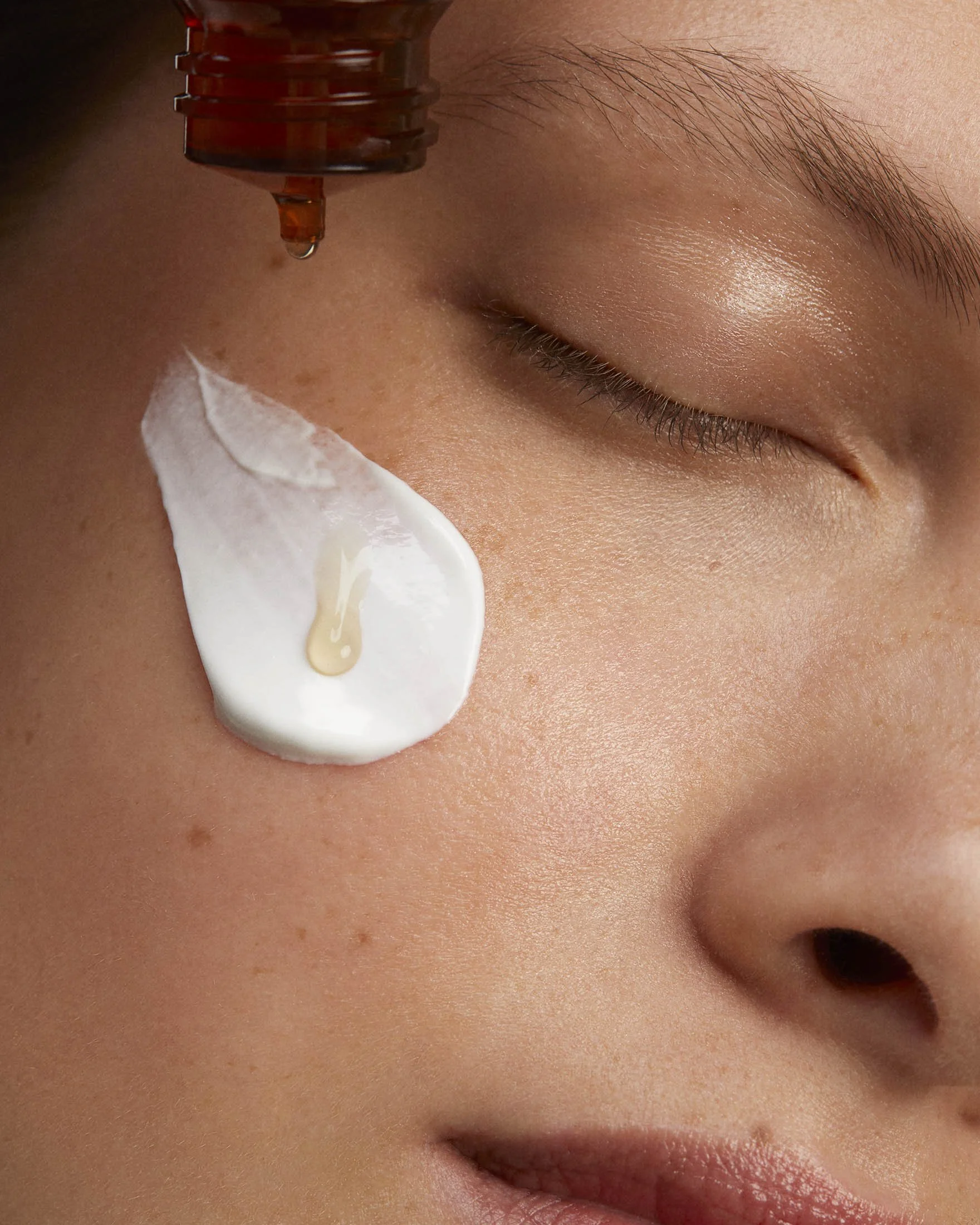 LUCIA_SELFTANE_FACE_MASTER copie.jpg