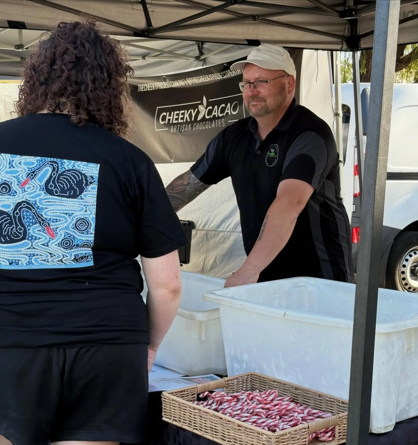 Just a few of the friendly faces you can meet at @manningroadfarmersmarket this weekend! 🥩🍅🧈🥤🍤

📍 Manning Road Farmers Market
Hedley Place, Bentley 
⏰ 7.15am - 12 noon 
🗓️ Saturday 31 January 2026

#manningroadfarmersmarket #meetthestallholder