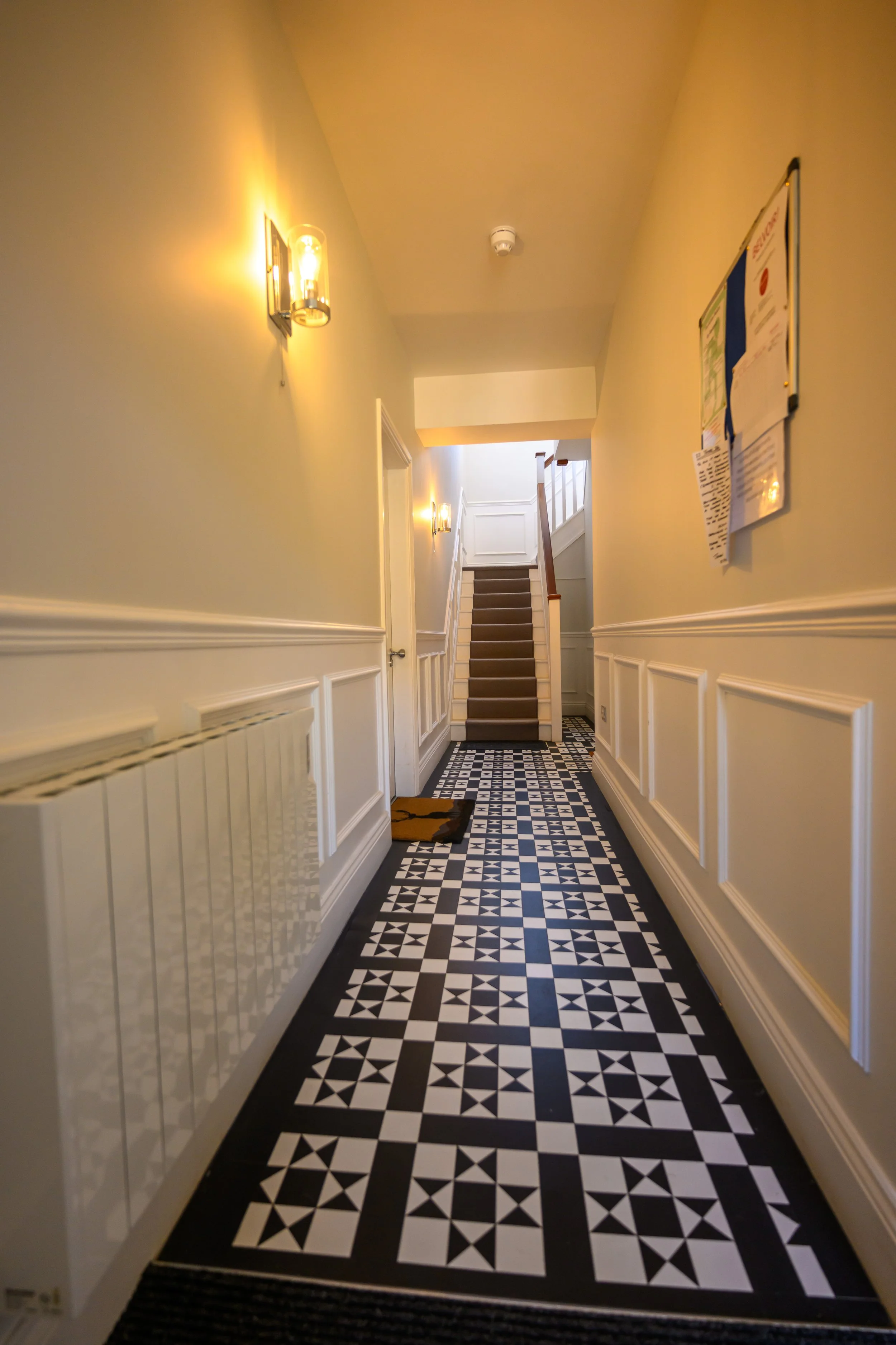 Apartment - Moreton-6.jpg