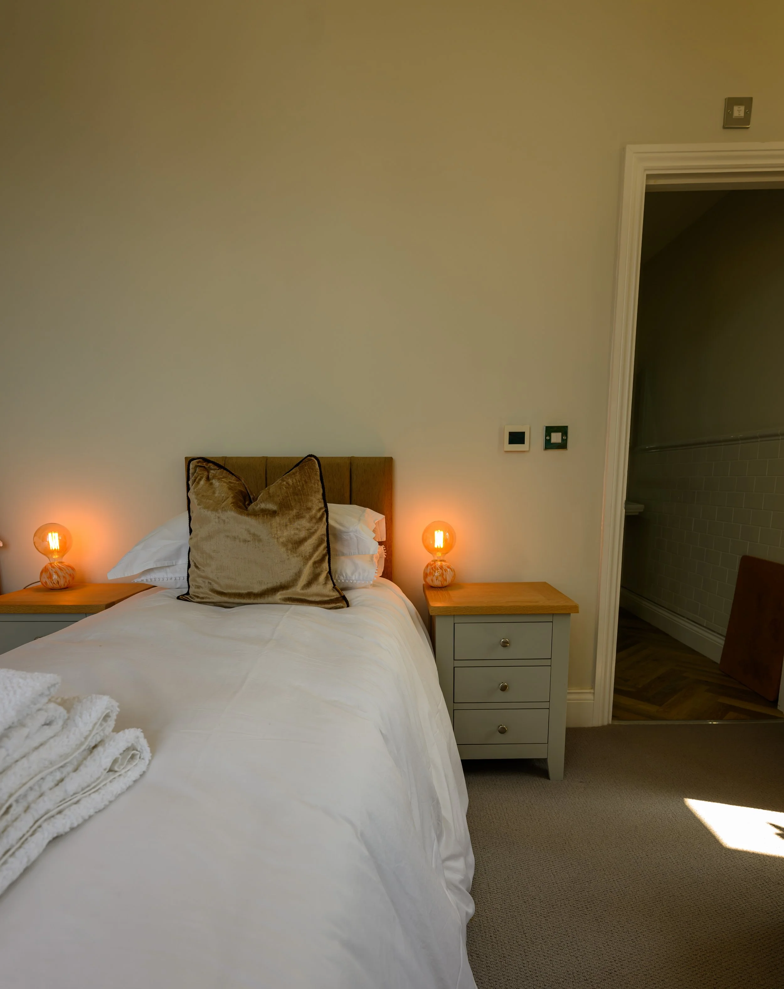 Apartment - Moreton-21.jpg