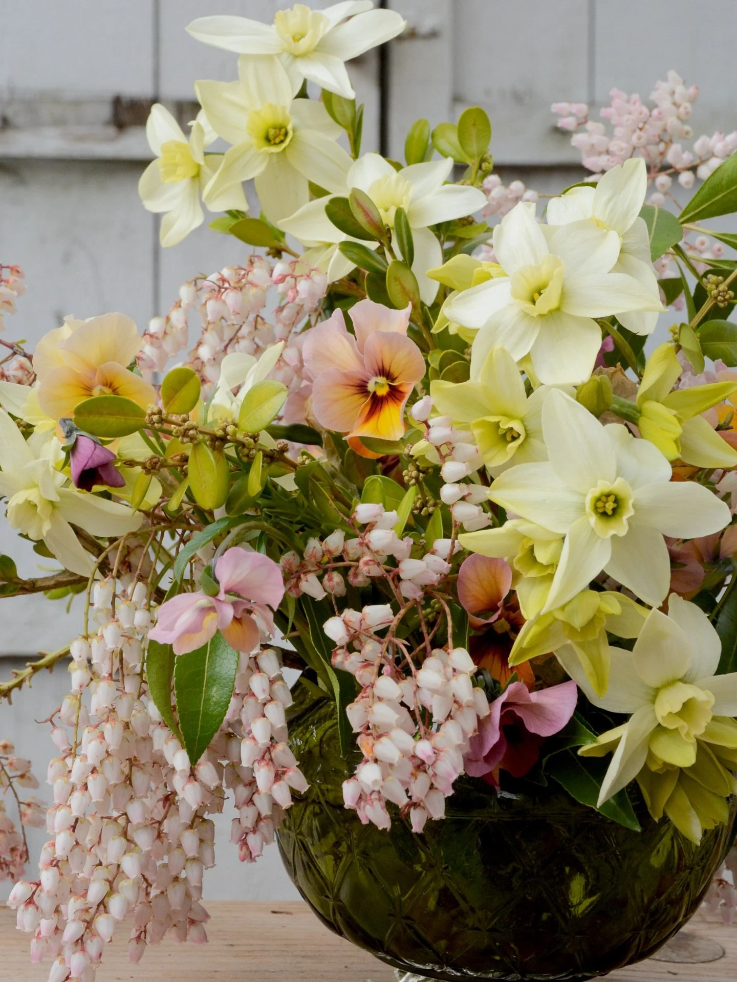 Here for drama, here for whimsy, here for&hellip; 💕VALUE DRIVEN WEDDING FLORALS💕
What else do you expect from me? 😘
This is your reminder that 50% of tips received for the remainder of 2025 will be donated directly to humanitarian aid in Gaza via 