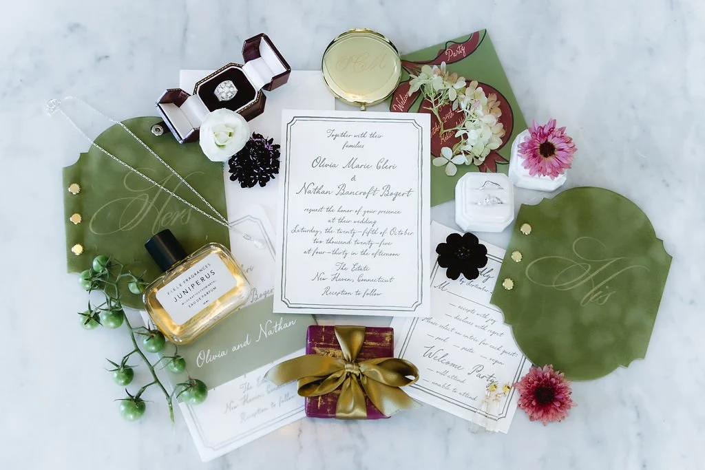 wedding-flatlay-detail-photos.jpg