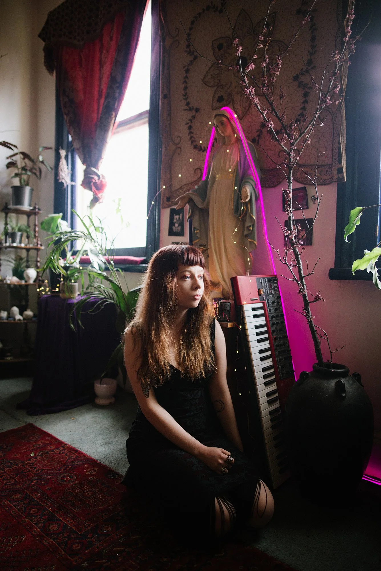 Rebecca Home Portraits-33.jpg