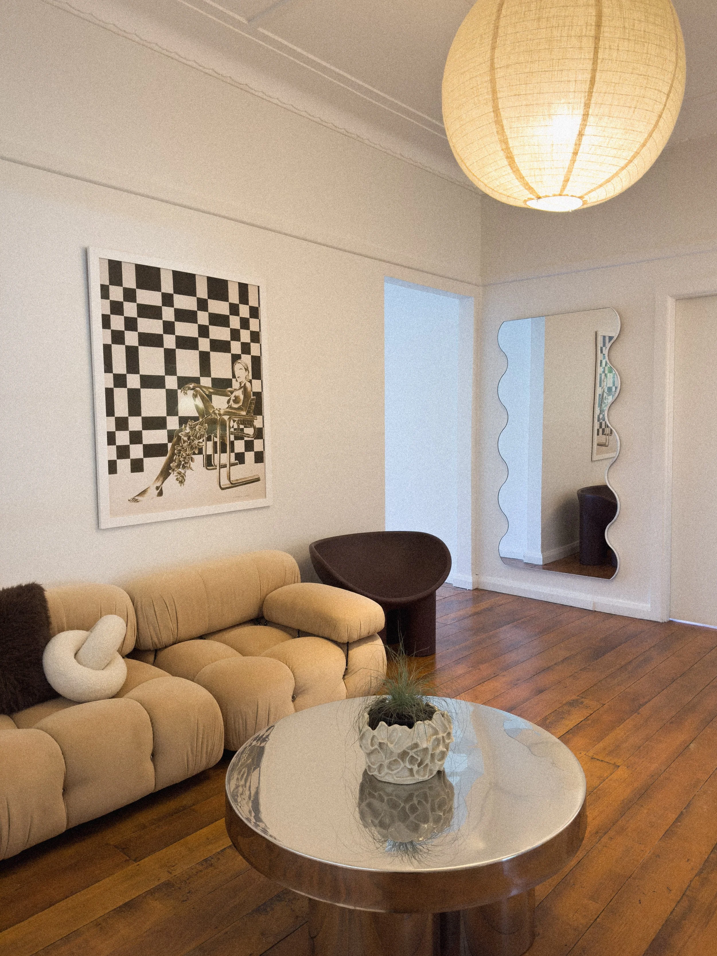 Valli House skin clinic reception room with calm and cool studio aesthetic