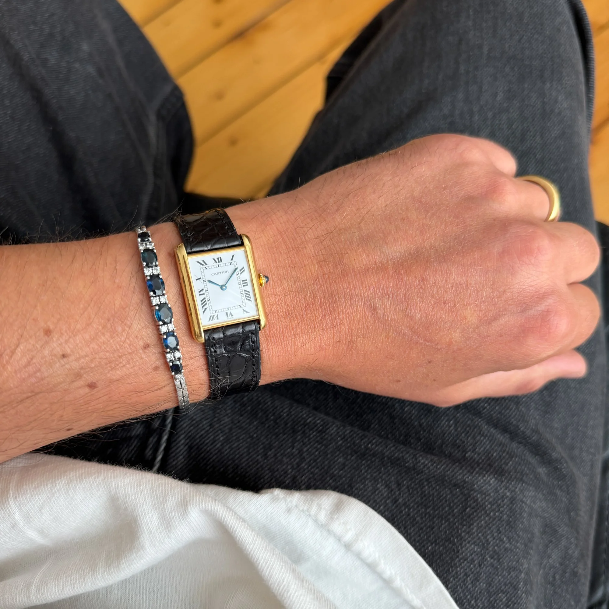 https://www.voystimeless.com/shop/p/1990s-mint-cartier-santos-galbe-18k-887901-or-massif-cream-dial.jpg