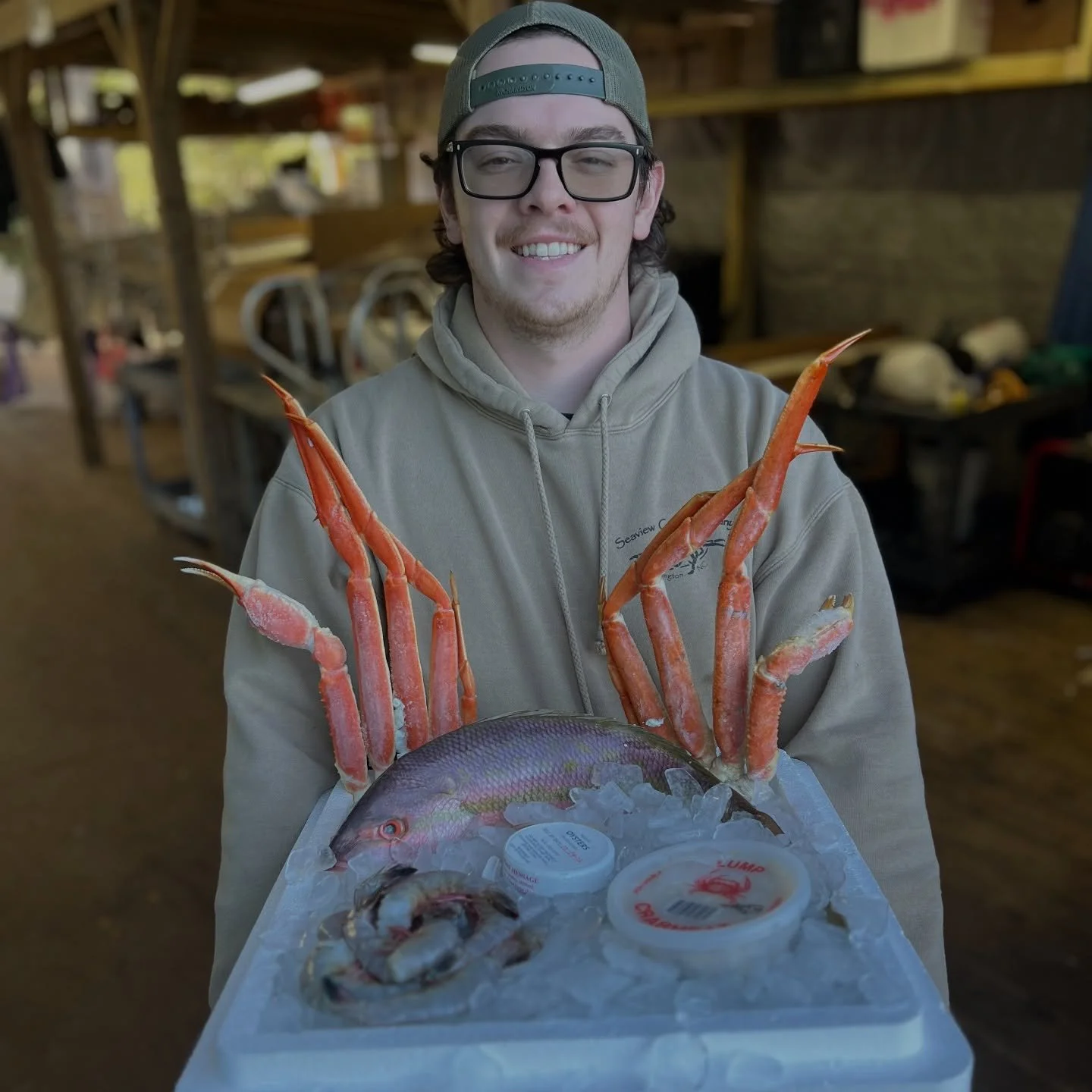 North Carolina!! The last day to ship Christmas seafood to your doorstep is Monday 12/22 and we need your orders in NOW! 

Use the link in our bio to shop online and our team will take care of the rest! We are accepting NC shipping orders through end