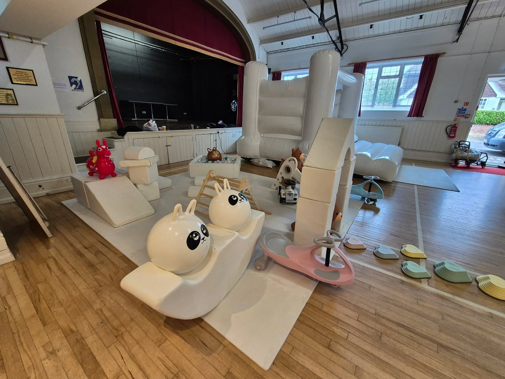 💌 Thinking ahead to half-term parties? Our bouncy castle and soft-play sets keep little ones busy while parents relax with coffee ☕ ✨ Reserve your slot early &mdash; weekends fill fast! #LittleBellesEvents #SoftPlayHire #BouncyCastleHire #HalfTermFu