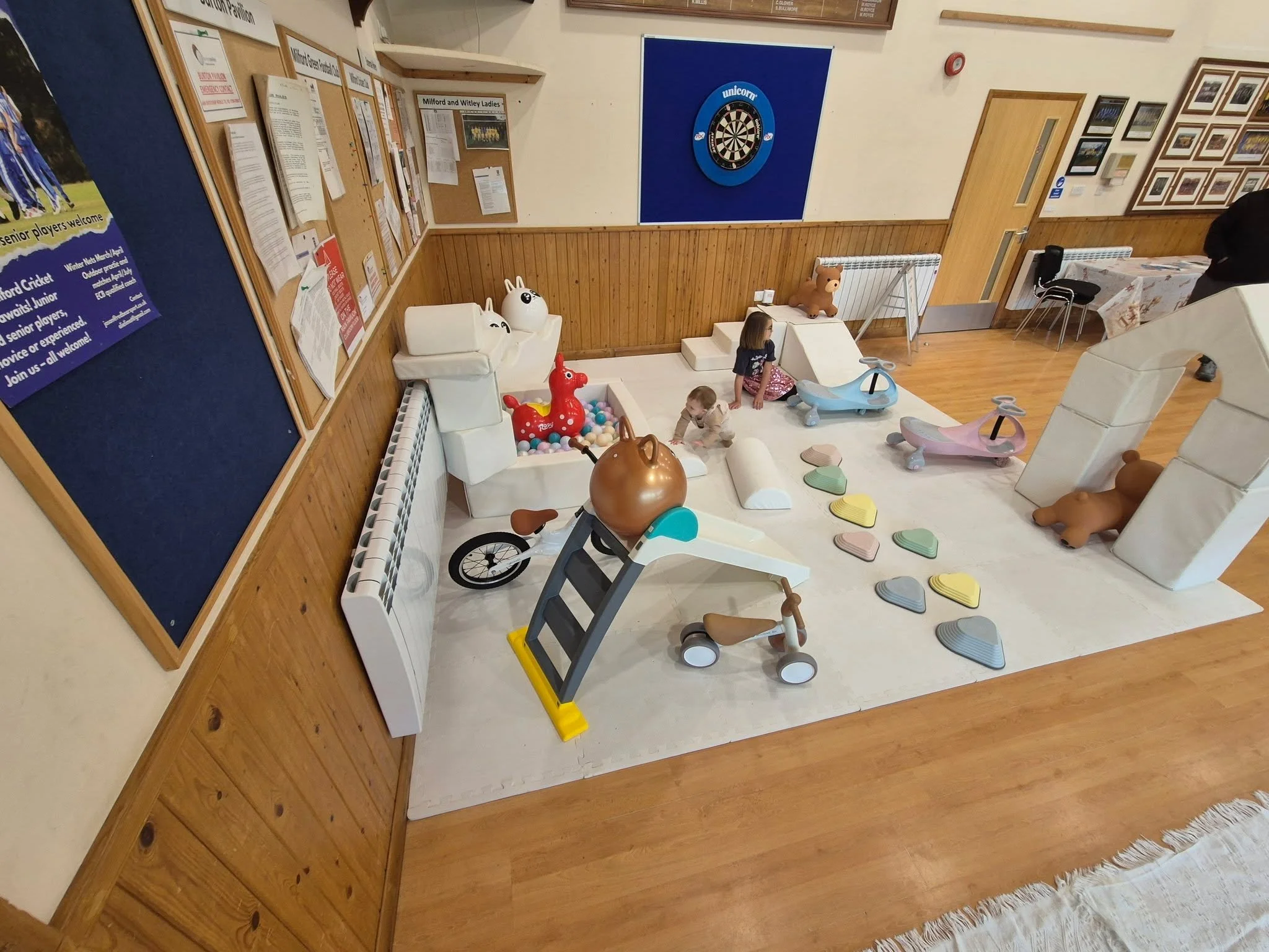 💖 Final week of October! Christmas soft play dates are filling fast 🎄 Secure your slot today!
.
.
.
#LittleBellesEvents #SoftPlayHire #ChristmasParties #BouncyCastleHire #PastelParty #FamilyFun #WestSussexEvents #SurreyMums #HampshireMums #EventSty