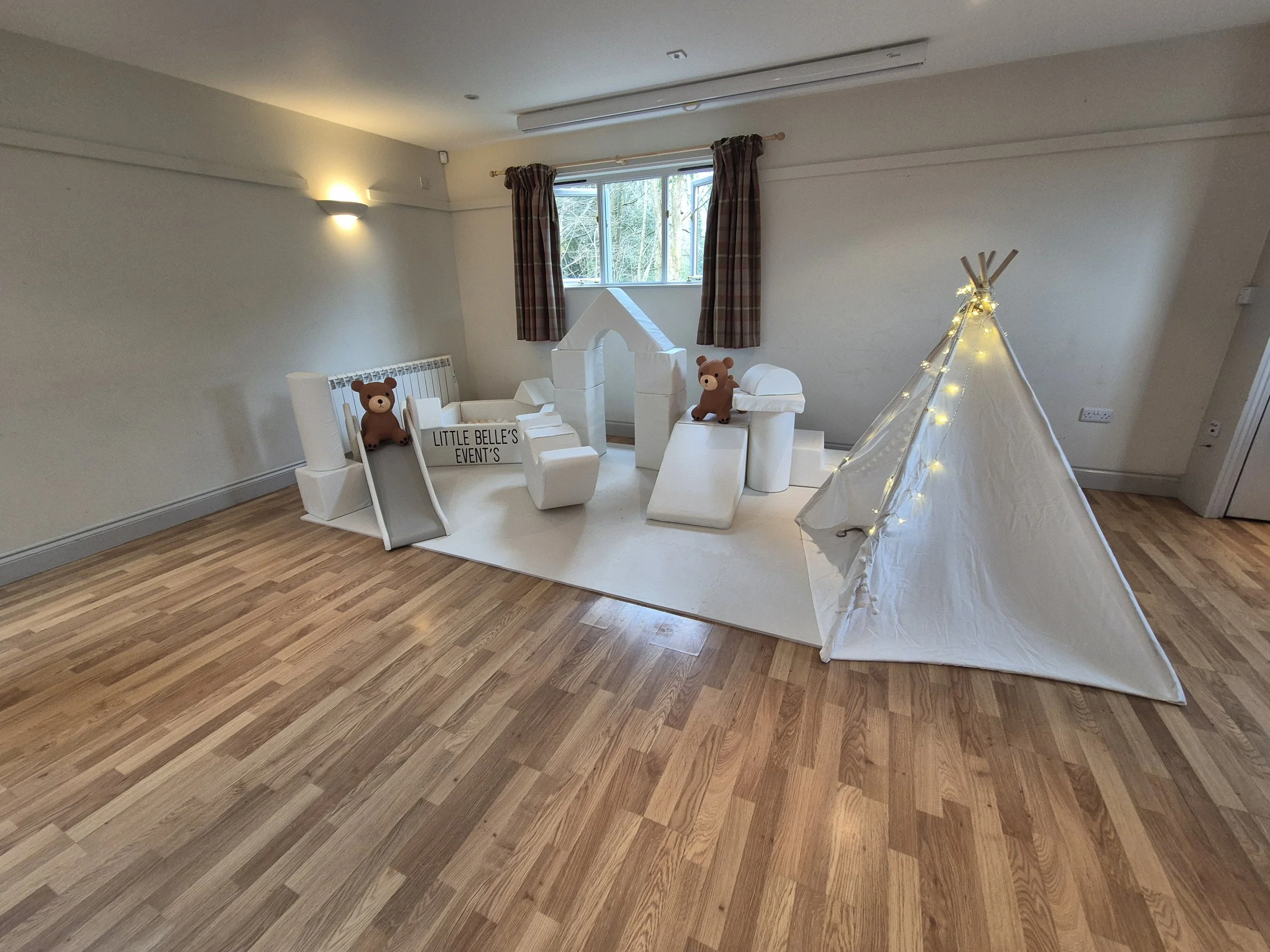 LL soft play hire 3.jpg