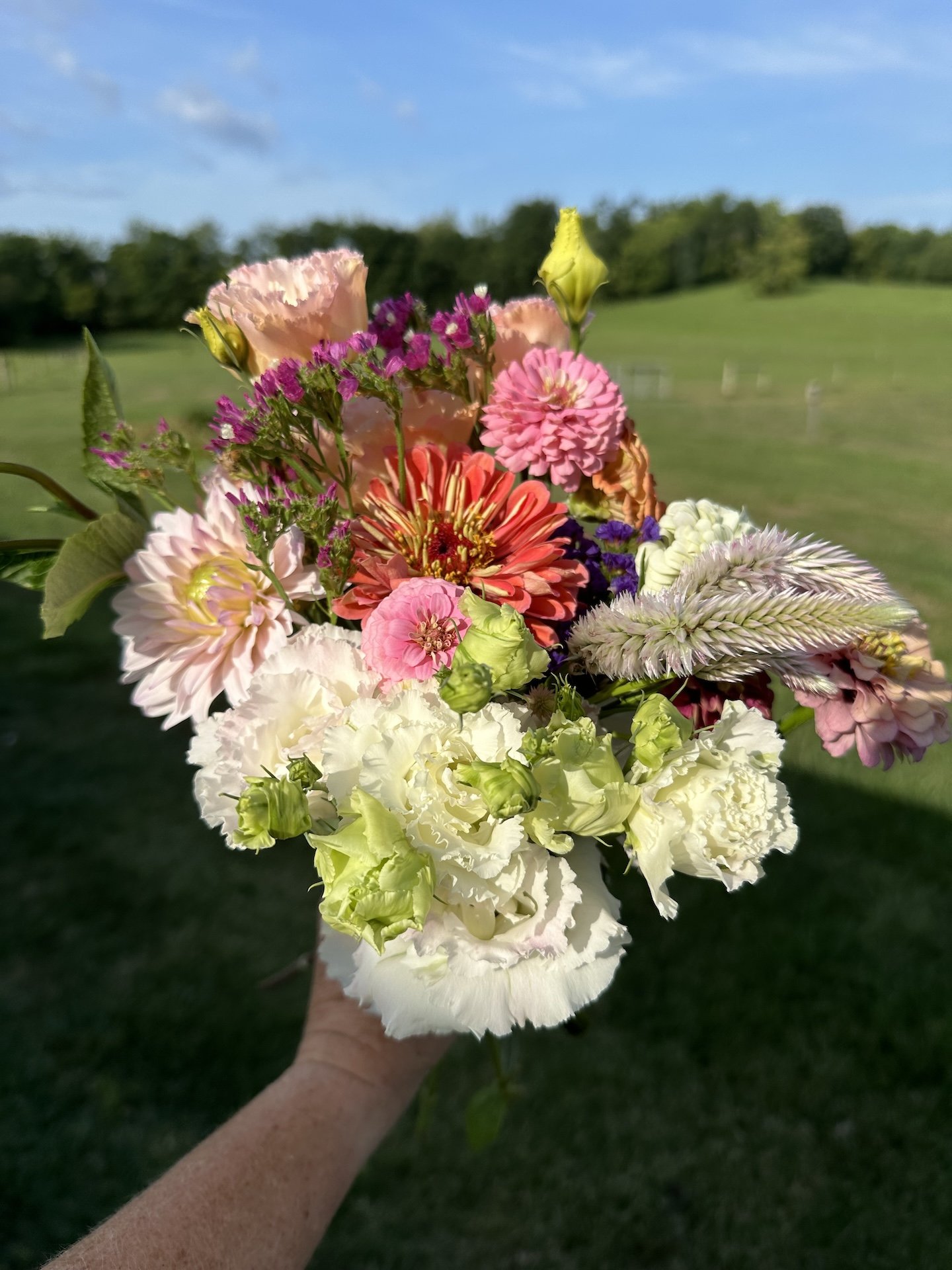bouquet summer ruffles.jpeg