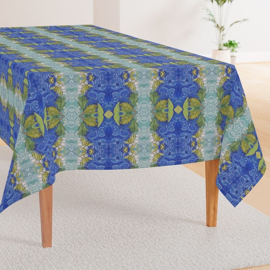 Martha's Leaves in Skyline table linens