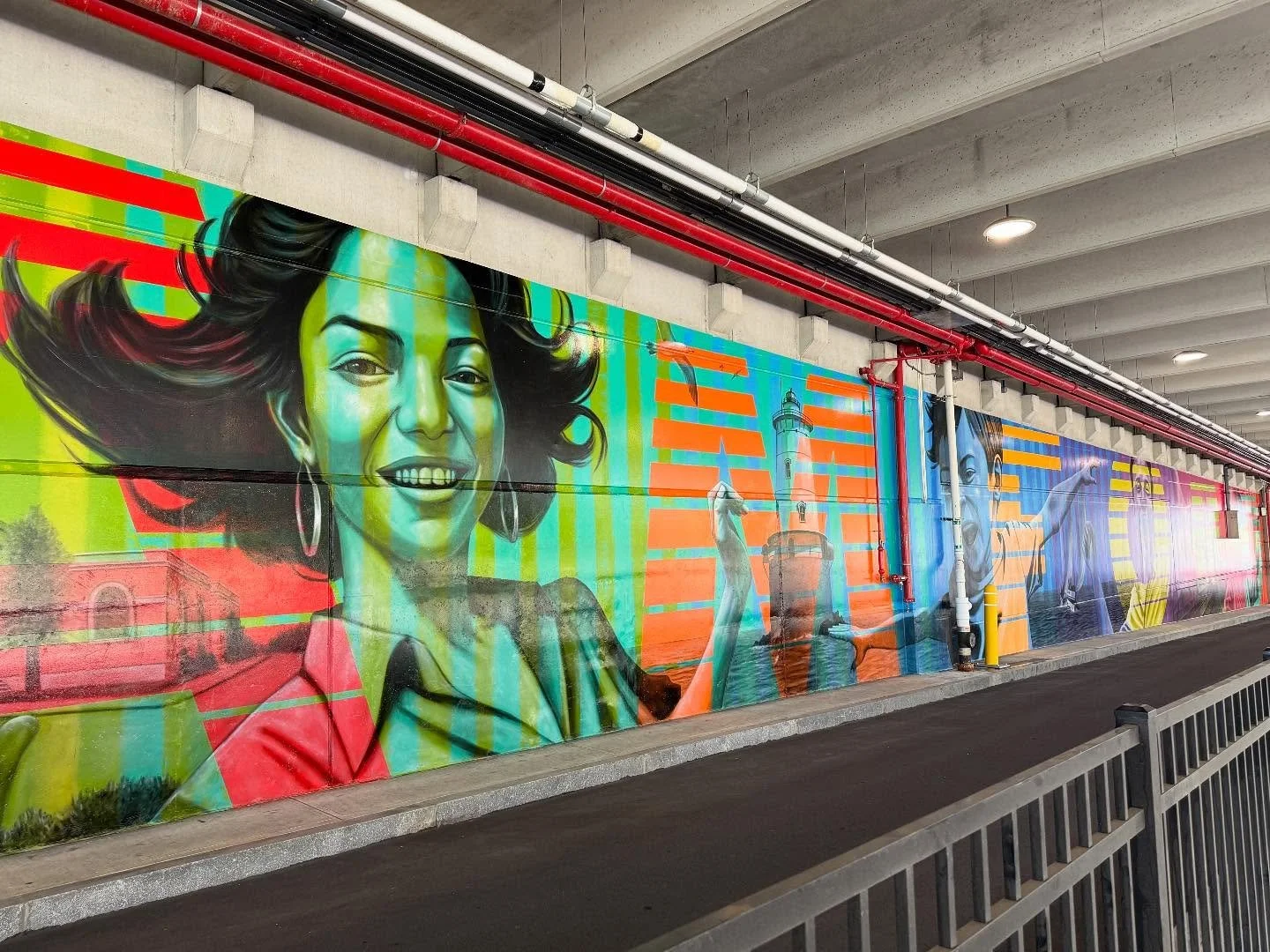 Got the chance to be at the reveal for Stamford transpo center’s gorgeous vibrant new mural by @rafaelblanco_official - in awe of this artists skills & turn around time, & grateful to @stamforddowntown & @riseupgroup for lighting up