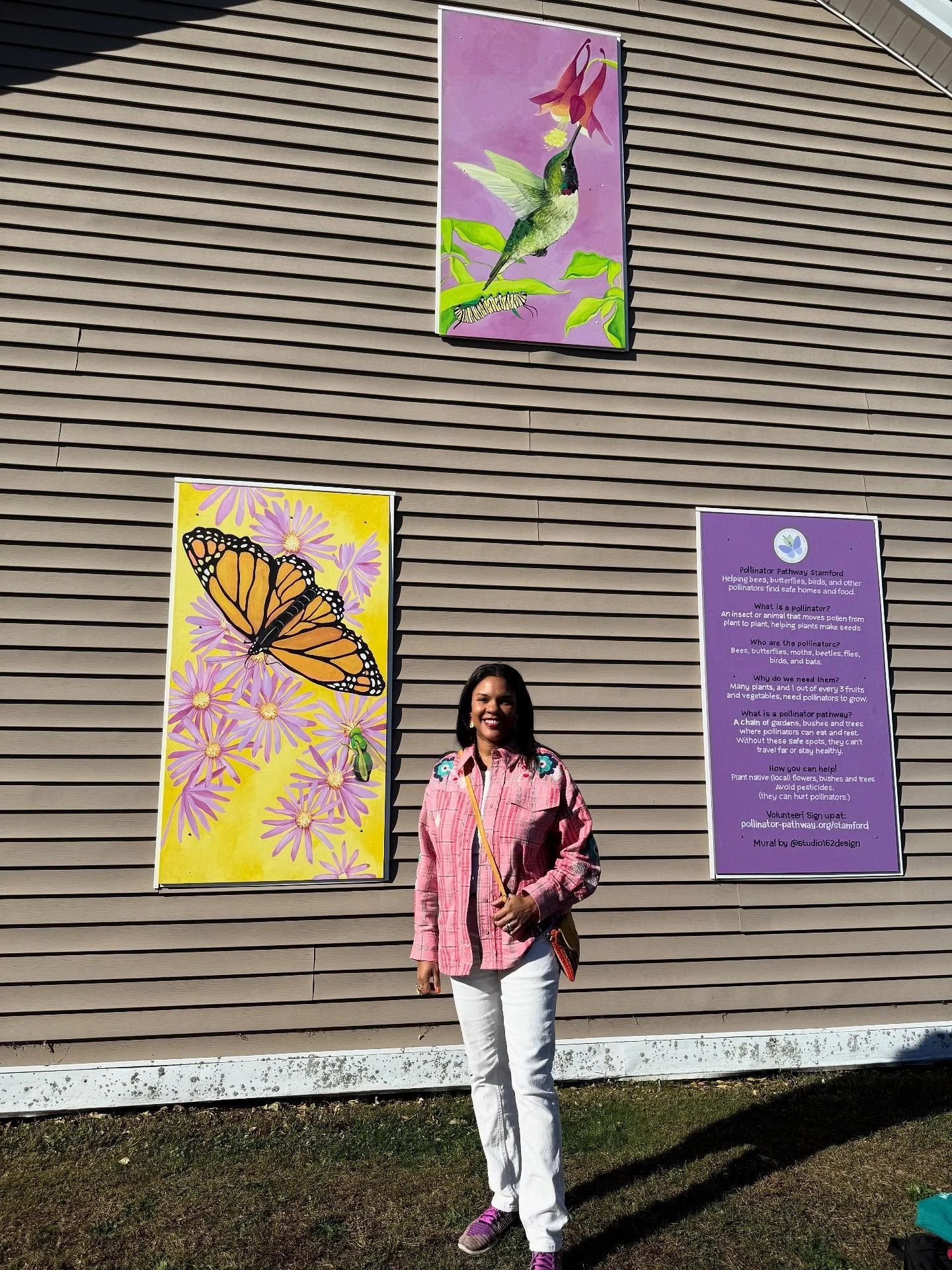 it was a gorgeous day at cove island park, made even more beautiful by @studio162design ‘s uplifting art!! Love this project supporting @pollinatorpathwaystamford, and grateful that stamford & @mayorcarolinesimmons support projects that bri