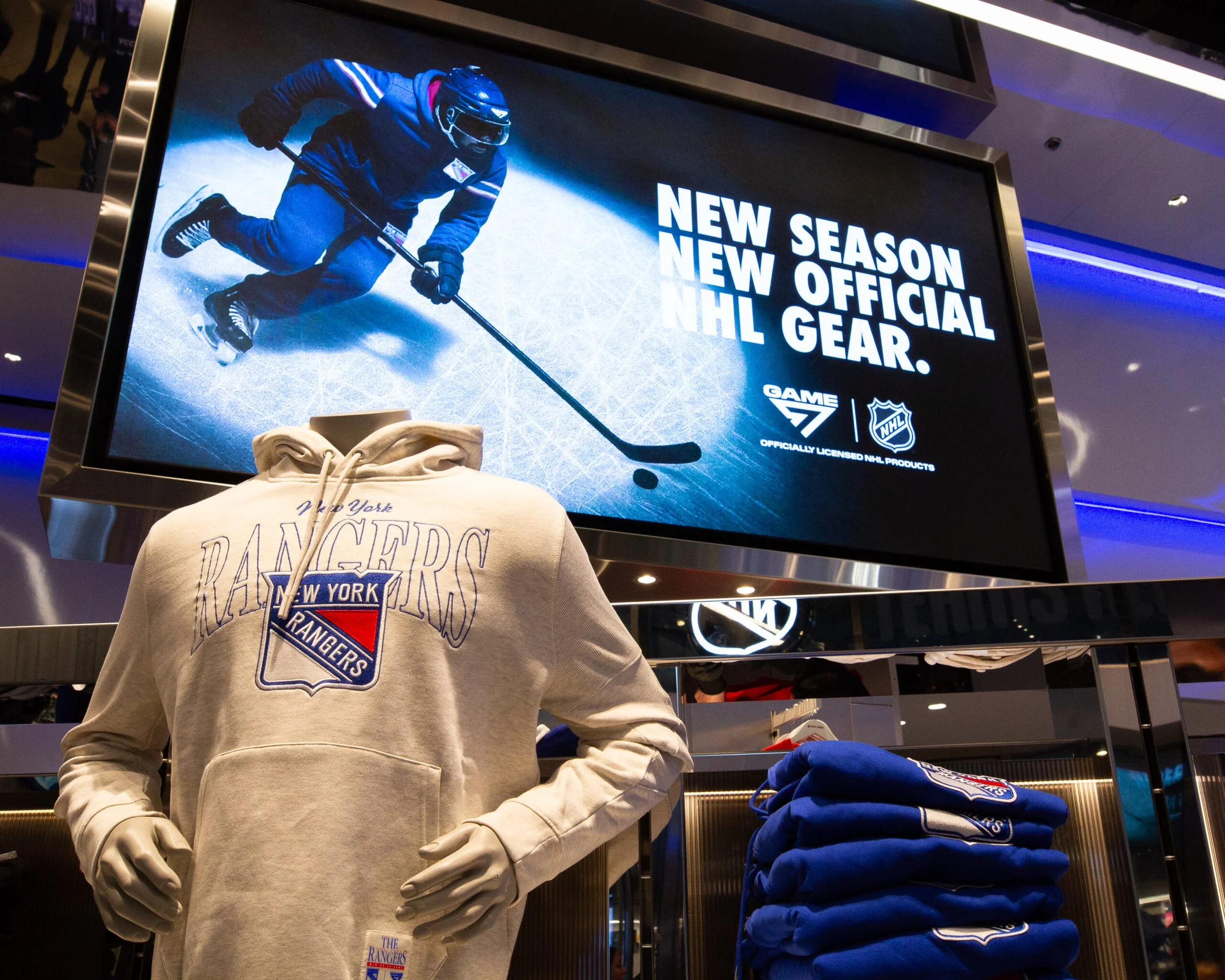 MARK MESSIER'S GAME 7 BRAND EXPANDS INTO NHL APPAREL