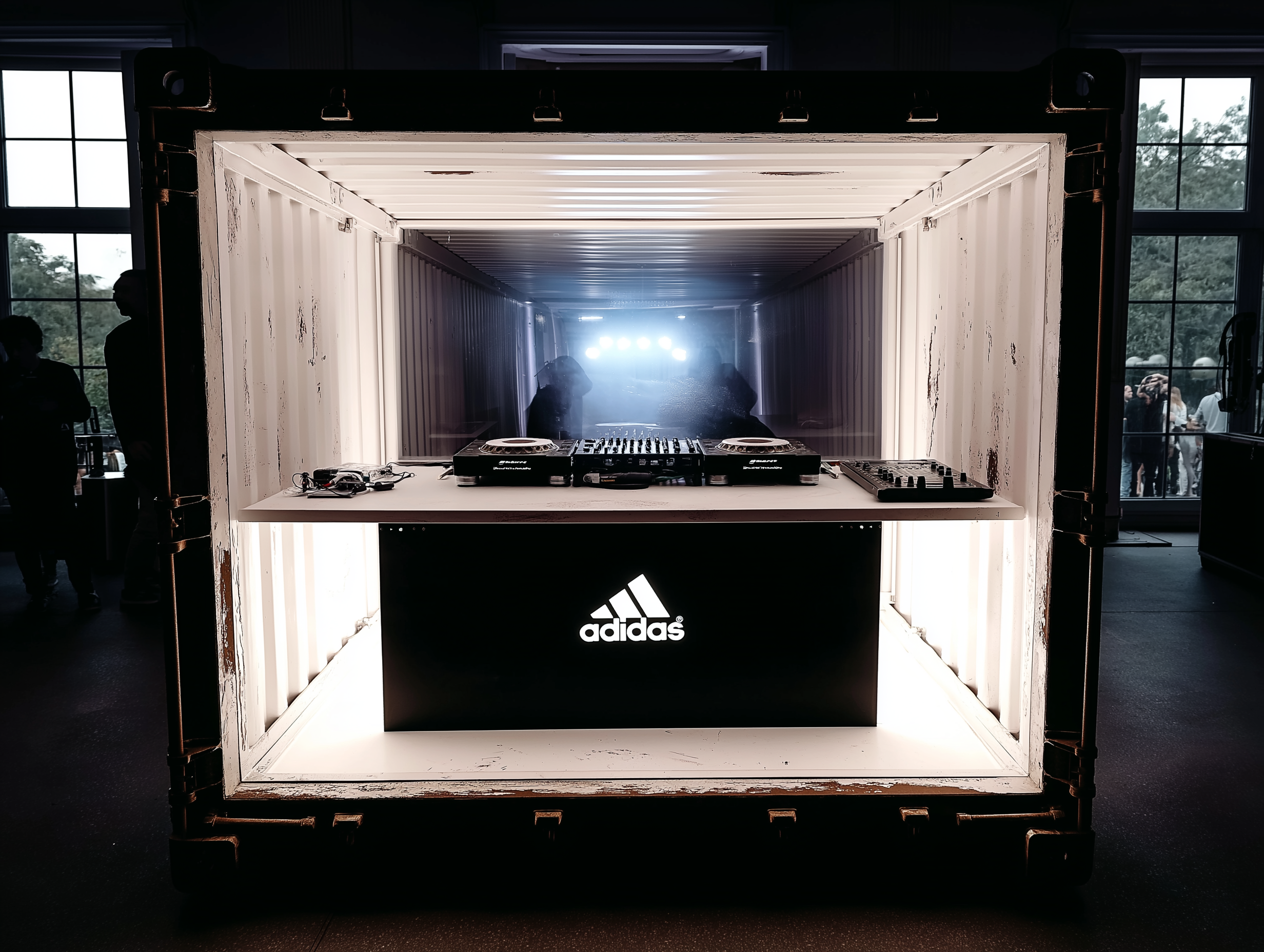 DJBooth2.png