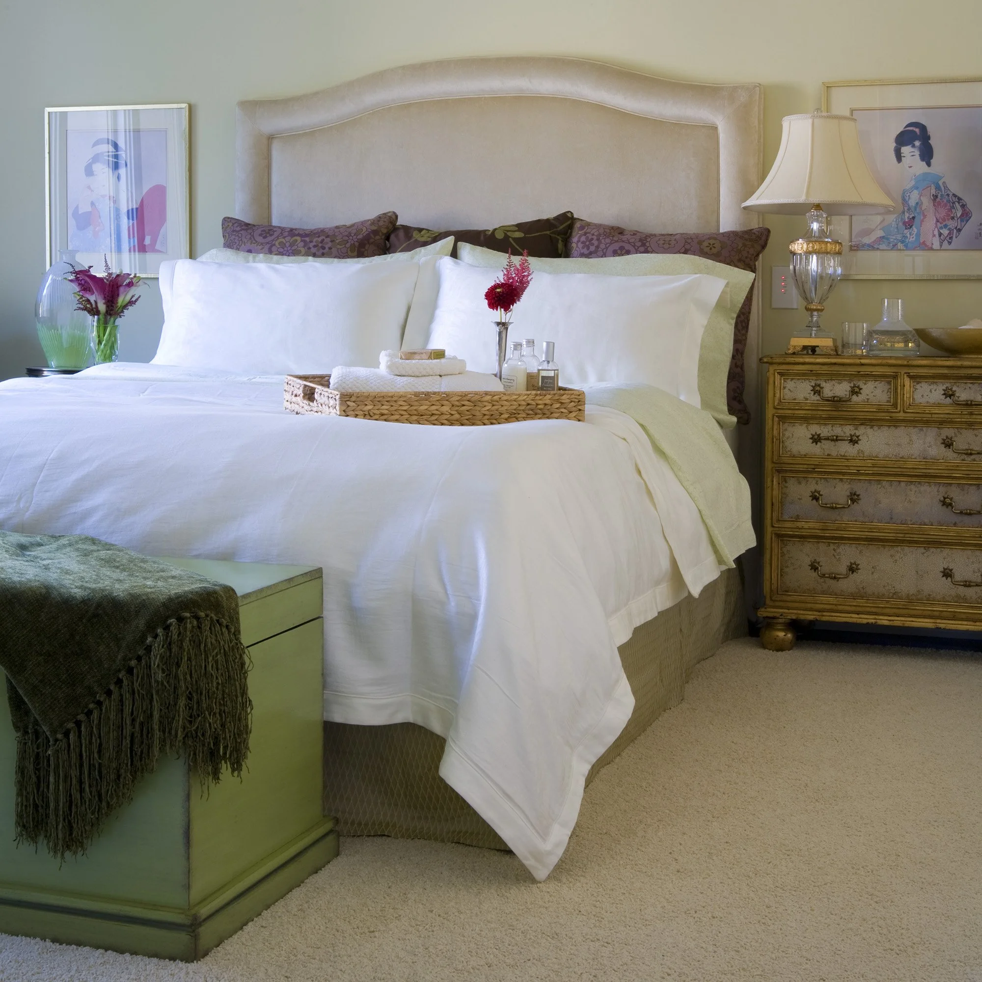 Asian inspired green toned guest bedroom