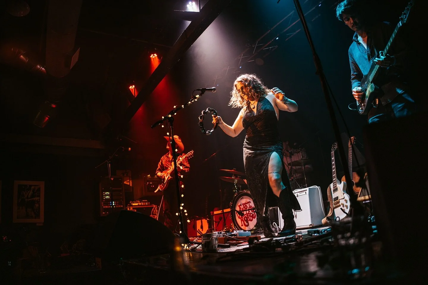 ⭑ Upcoming Shows ⭑

Oct. 10th @rocktober_losalamos 7pm
Oct. 31st @figmtnbrewsb 8pm
Nov. 1st @figmtnbrewlo 2pm
Nov. 8th @buelltonfallfest 7pm

📸 @corycullington