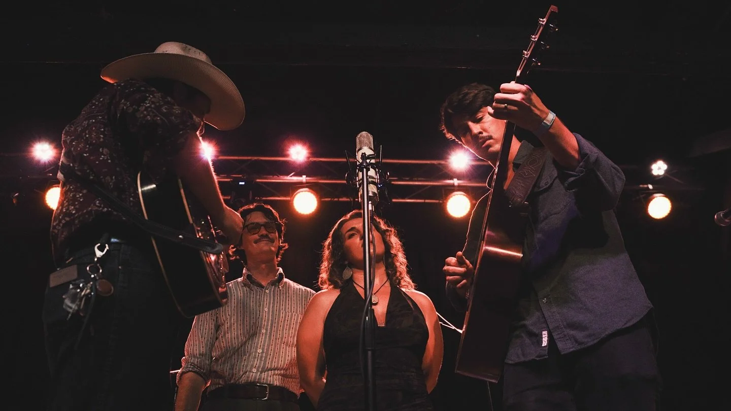 ⭑ TONIGHT ⭑ Celebrate Halloween with us at our favorite good &lsquo;ole @figmtnbrewsb from 8-10pm. We encourage y&rsquo;all to dress up in your finest costumes. See you soon! 

📸 @nickkvistad